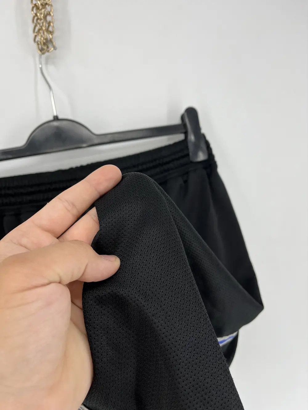 NBA × Nike × Vintage 90s Vintage Nike Black Nylon Mini Swoosh Shorts Travis Style Size US 42 / EU 58 - 7 Thumbnail