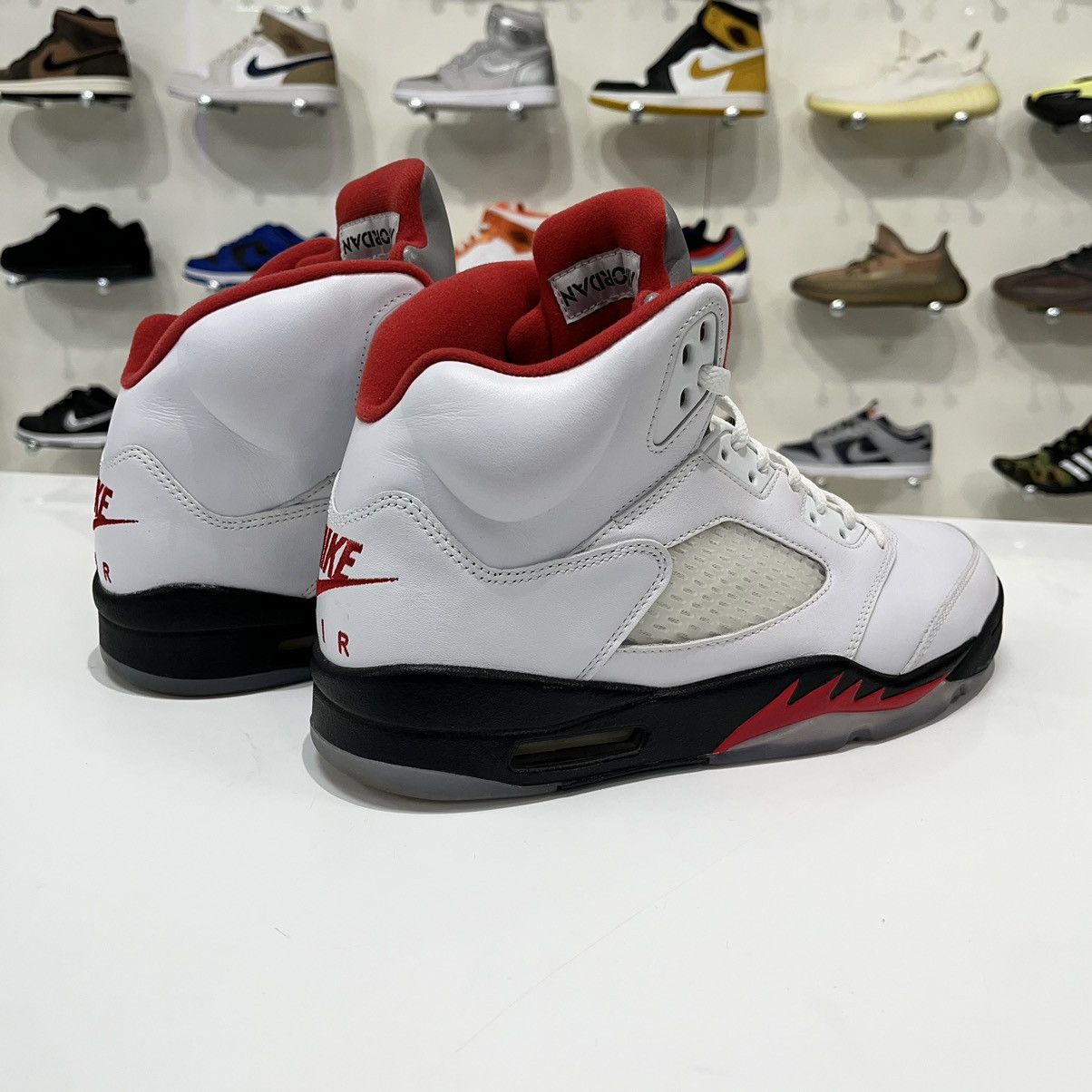 Nike Air Jordan 5 Retro Fire Red Silver Tongue (2020) Size US 10 / EU 43 - 6 Thumbnail