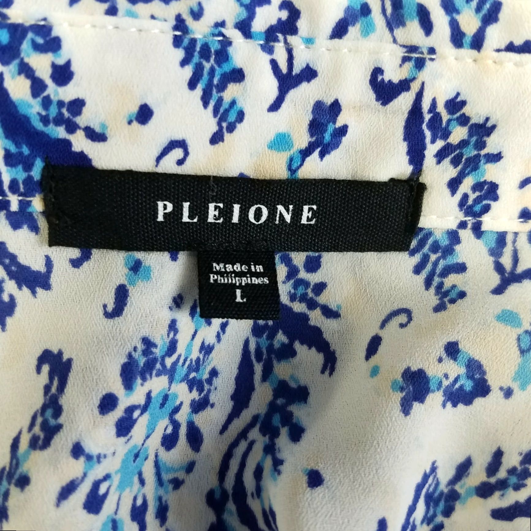 Vintage Pleione Womens Blouse Size L Blue White Paisley Short Sleeve Shirt Womens Blouse 100% Polyester - Size L / US 10 / IT 46 - 4 Thumbnail