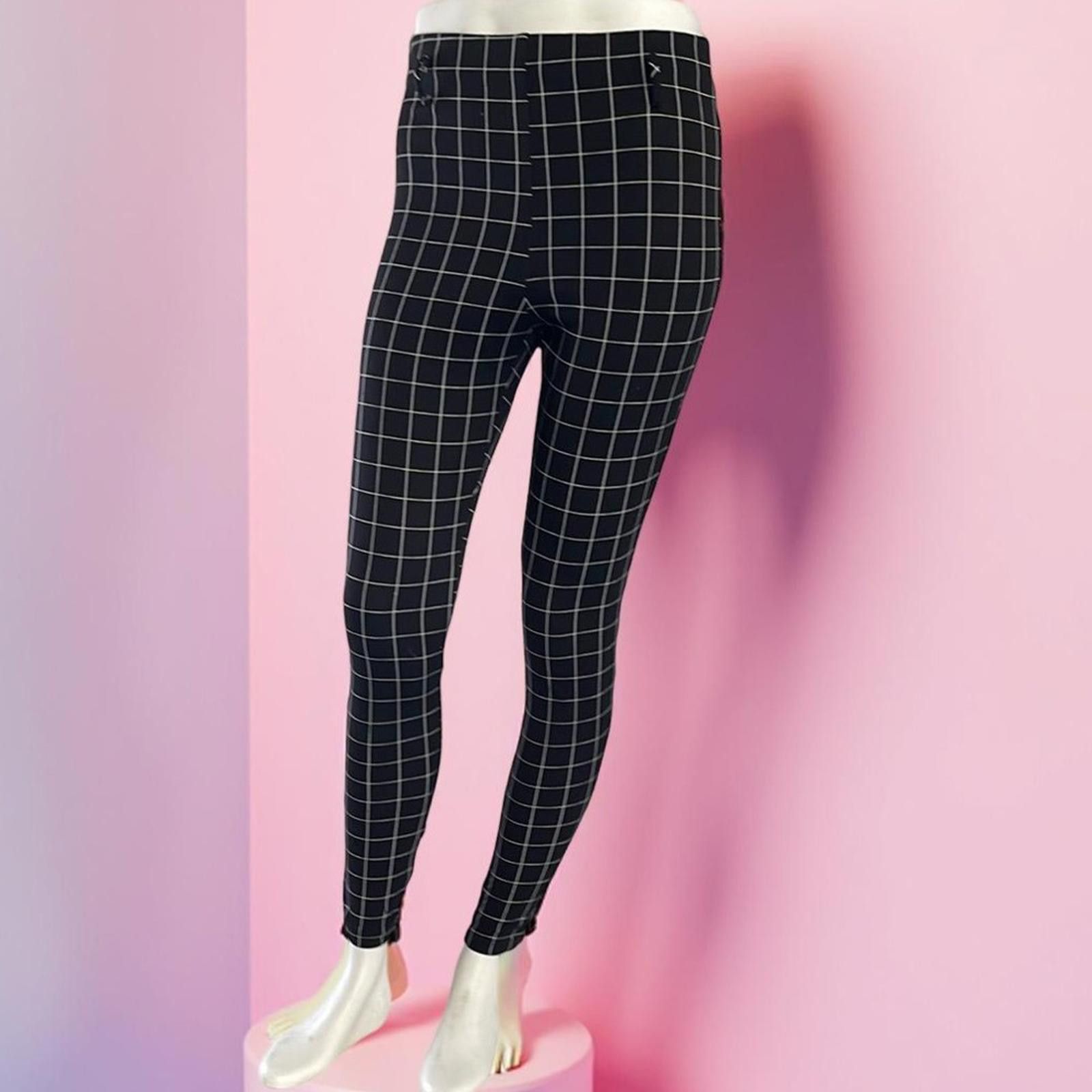 Other Cherry Mellow Women's Black Checkered stretch Pants size 4 Size 27" / US 4 / IT 40 - 1 Thumbnail