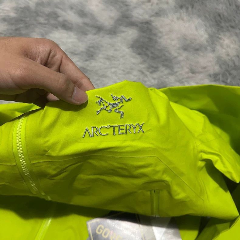 Arc'teryx Arcteryx Beta Jacket Hooded Outerwear Size US M / EU 48-50 / 2 - 4 Thumbnail