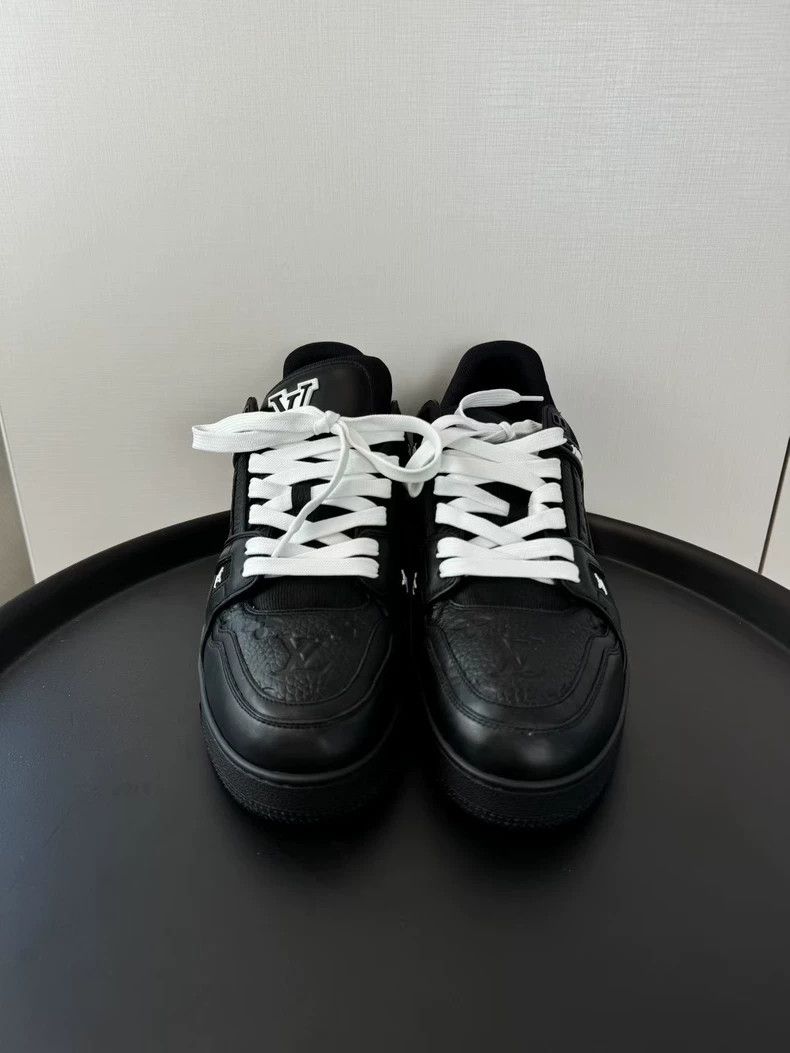 Louis Vuitton Louis Vuitton Black embossed reading Darth Vader Men's Sne Size US 10 / EU 43 - 3 Thumbnail