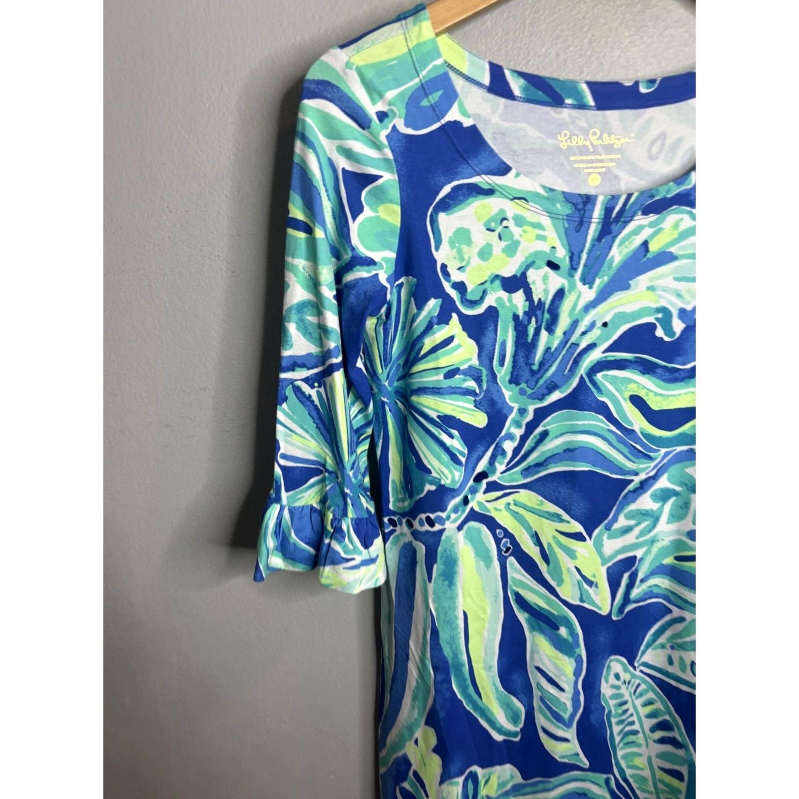 Lilly Pulitzer VINTAGE Lilly Pulitzer Dress Womens XS Blue Floral Knit 3/4 Sleeve Ruffle Size XS / US 0-2 / IT 36-38 - 2 Thumbnail
