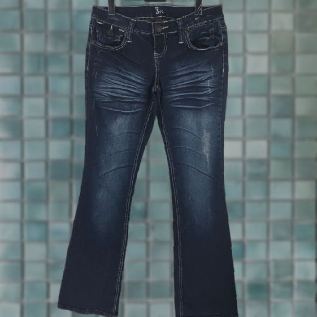 Vintage Womens Zco Boot Cut Jeans Blue Dark Wash Stretch Distressed Whiskered Juniors 5 Jeans Distressed Womens Size 27" / US 4 / IT 40 - 1 Thumbnail