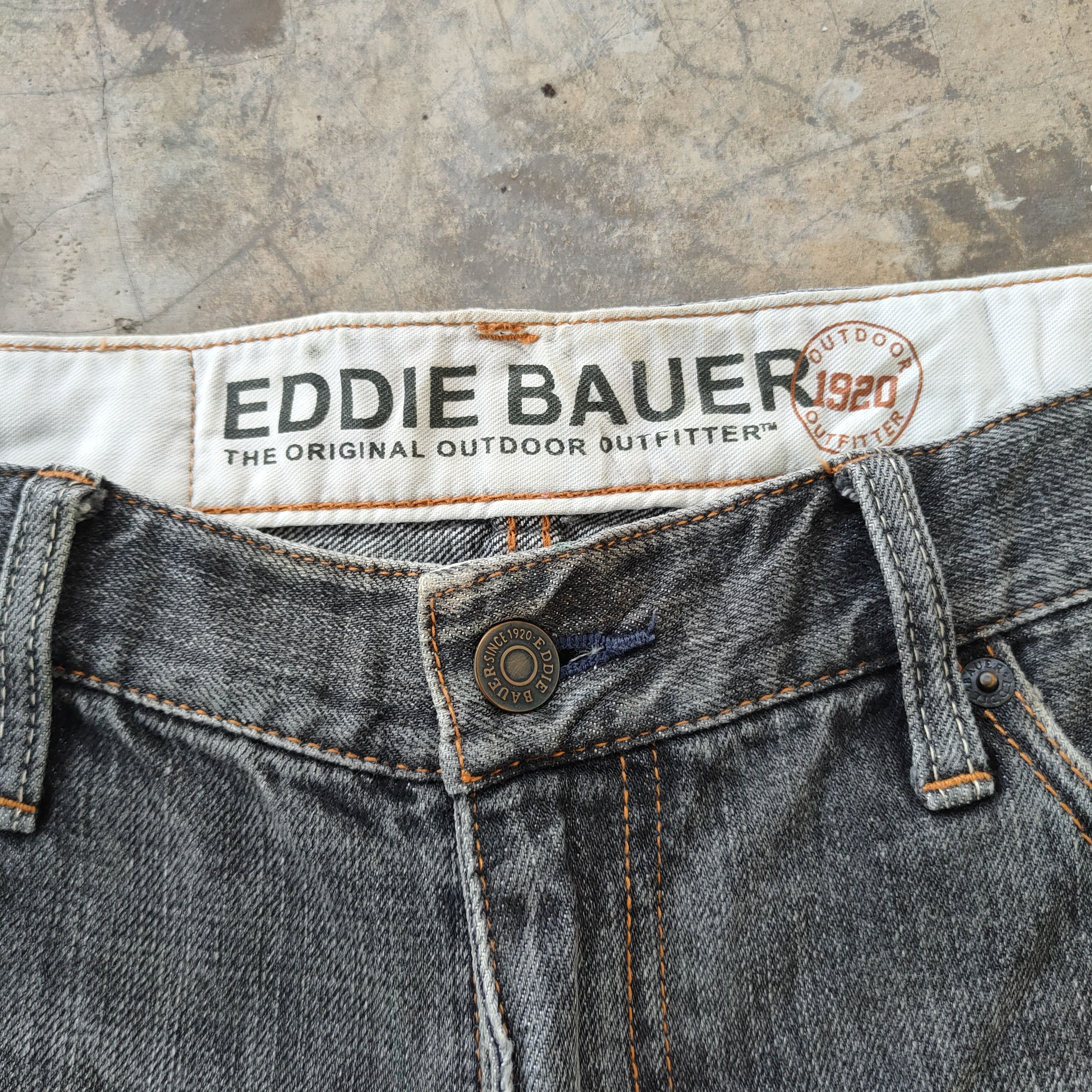 Eddie Bauer VINTAGE EDDIE BAUER FADED BLACK RIPPED JEANS PANTS Size US 31 - 6 Thumbnail