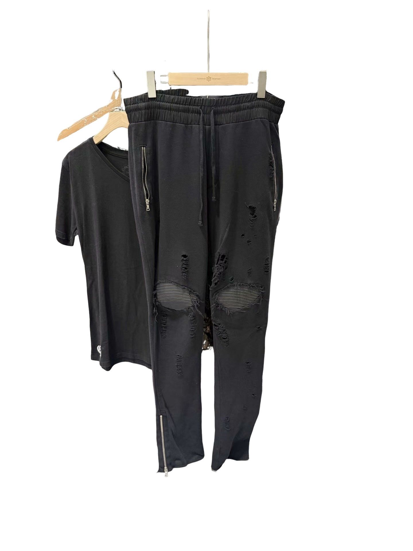 Amiri Amiri Distressed Sweatpants Size 34 Size US 34 / EU 50 - 1 Thumbnail
