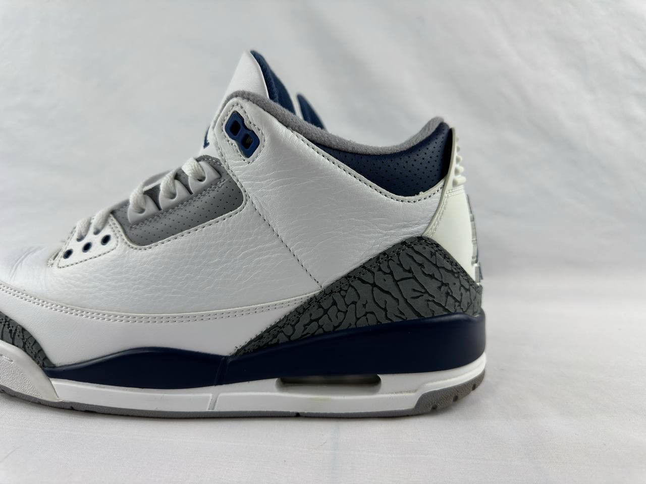 Nike Nike Air Jordan 3 Retro 'Midnight Navy' CT8532-140 Size US 10 / EU 43 - 7 Thumbnail