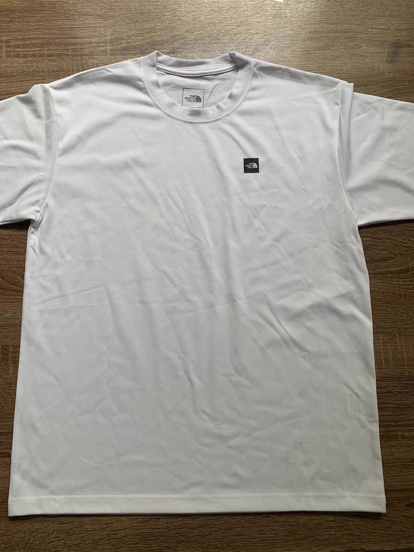 The North Face Unisex Short Sleeve Small Box Logo T-Shirt Ｑ22 Size US M / EU 48-50 / 2 - 1 Thumbnail