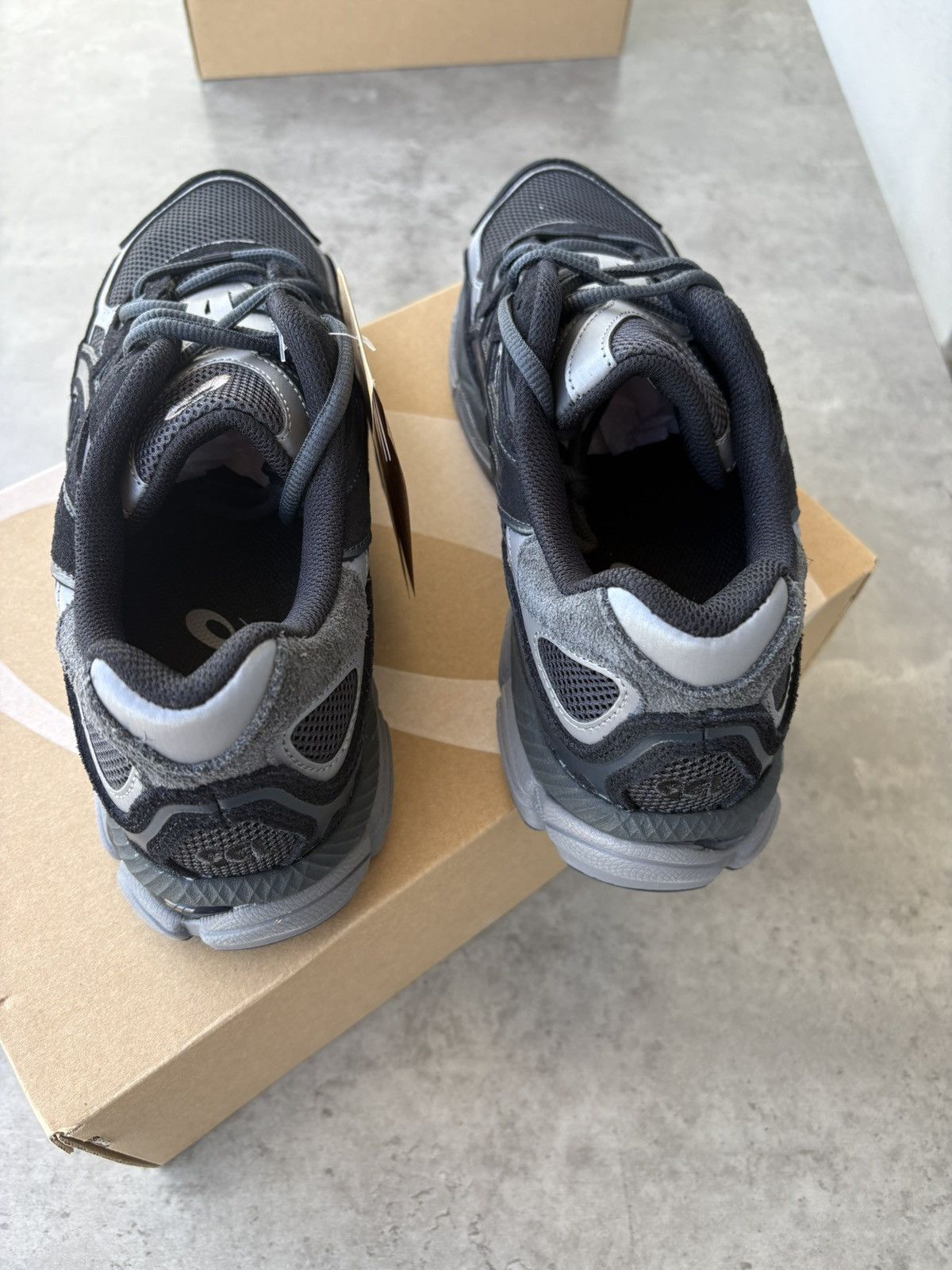 Asics Asics Gel-NYC Grey Balck Size US 9.5 / EU 42-43 - 4 Thumbnail