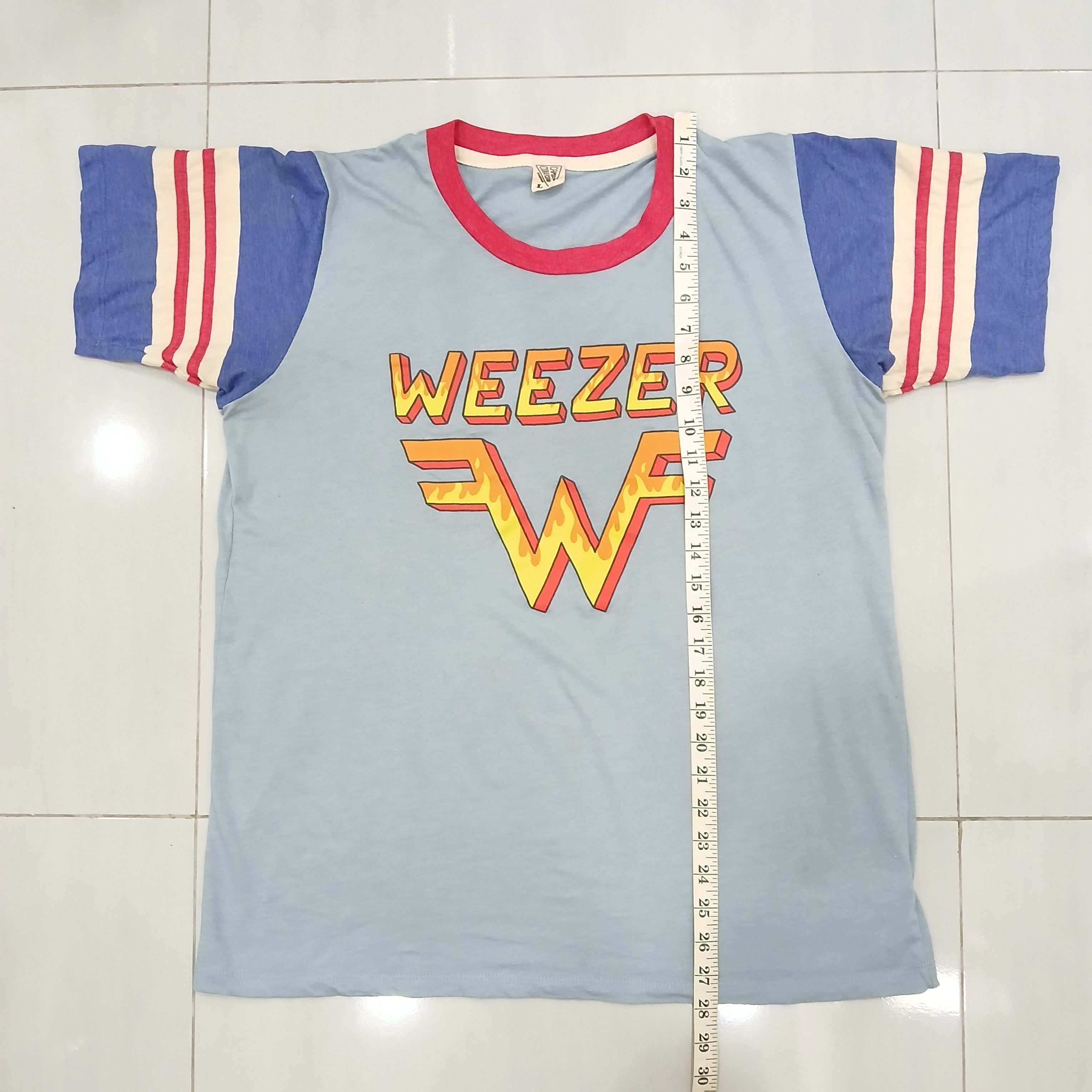 Band Tees WEEZER Band Font Flame Camp Collection Tee Size US L / EU 52-54 / 3 - 8 Thumbnail