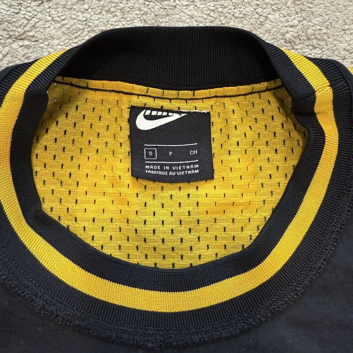 Nike Nike Checkered T shirt Size Small Size US S / EU 44-46 / 1 - 3 Thumbnail
