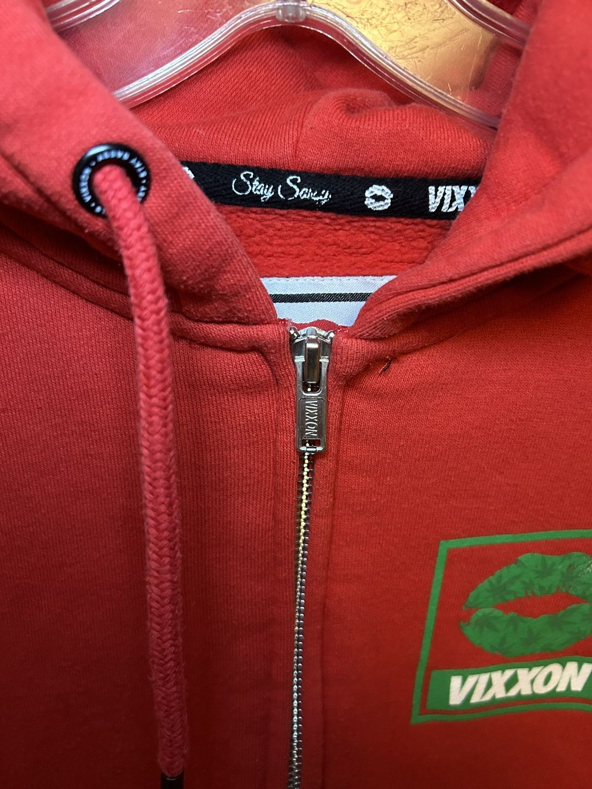 Vintage Vintage Vixxon marijuana lipstick lip stain zip-up hoodie Size US L / EU 52-54 / 3 - 8 Thumbnail