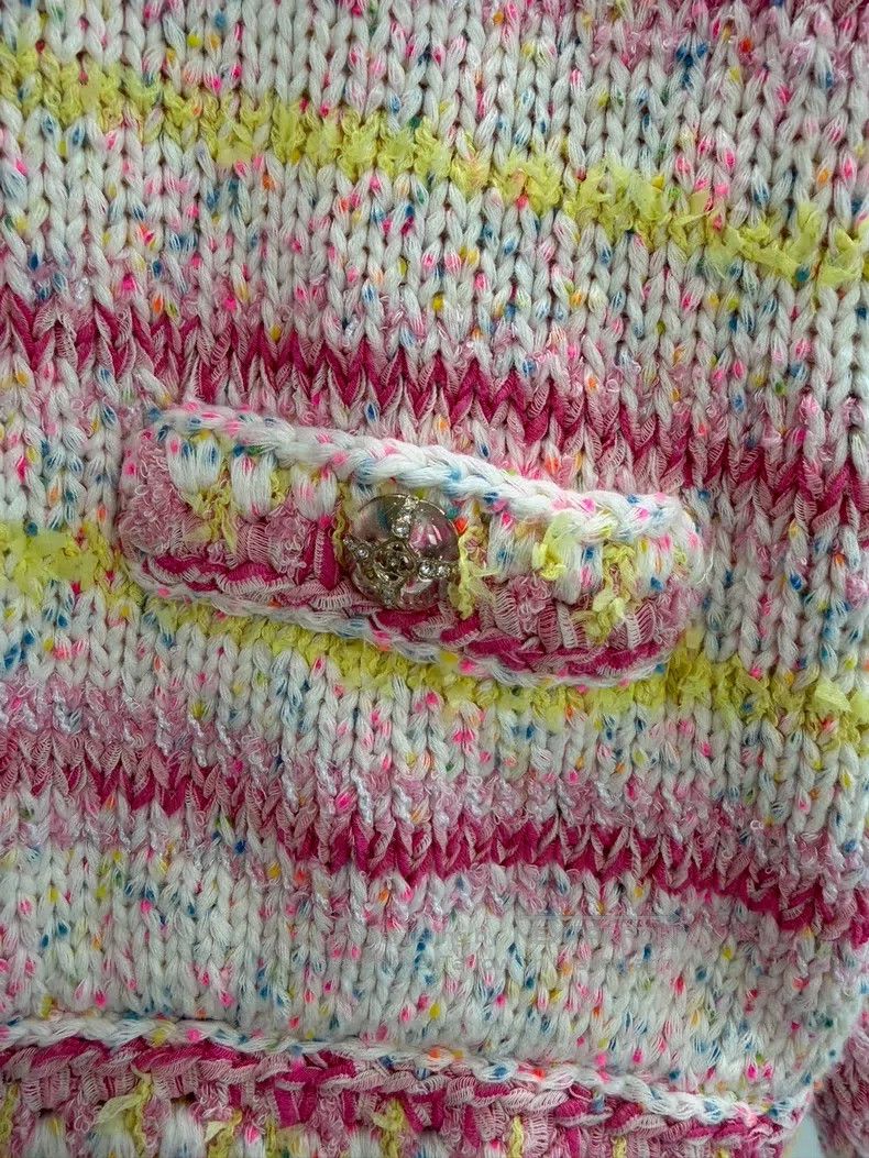 Chanel Chanel Early Spring Holiday Love Pattern Pink Striped Shor Size XS / US 0-2 / IT 36-38 - 3 Thumbnail