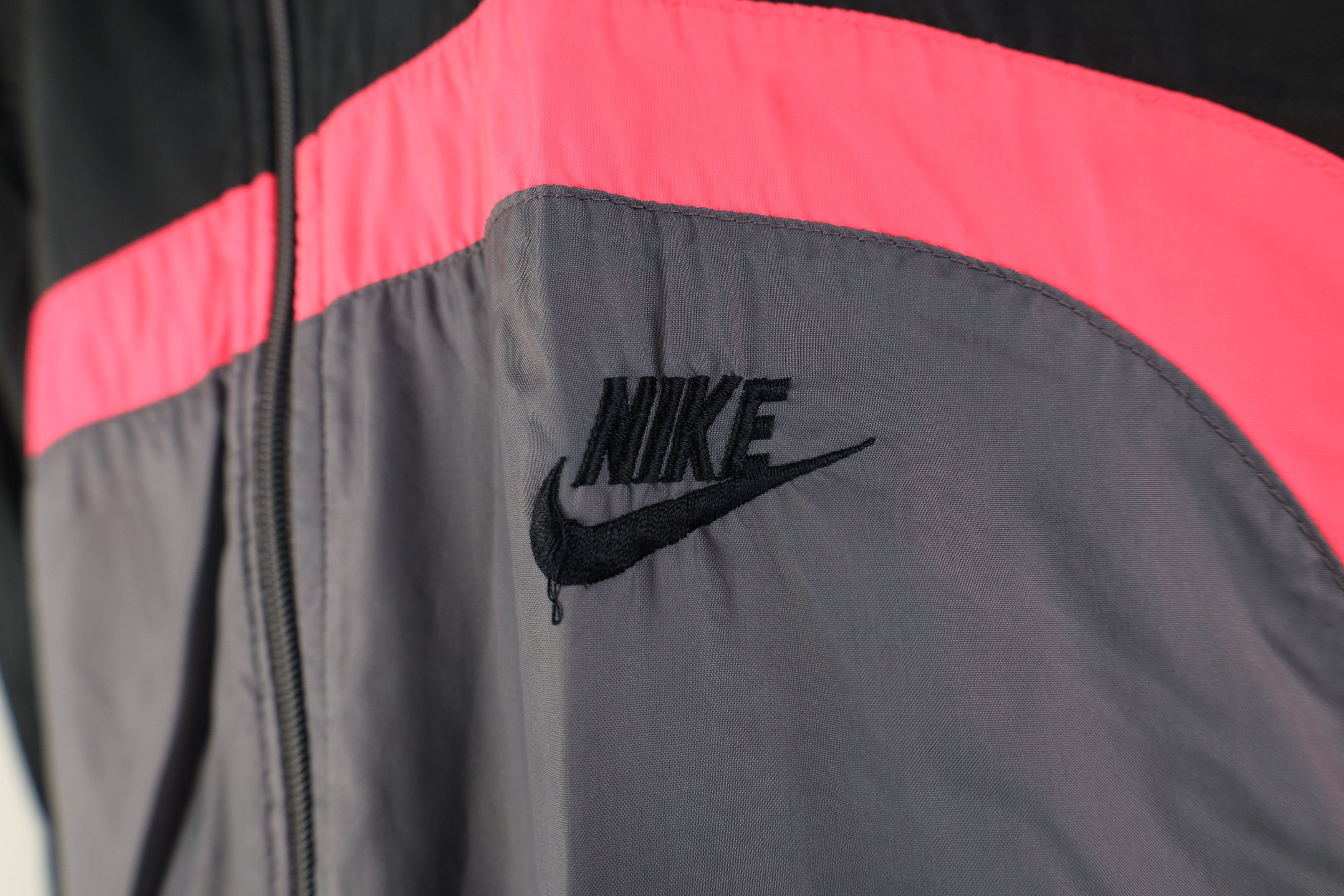 Nike Vintage 80s 90s Nike Mini Swoosh Hooded Windbreaker Jacket Size US L / EU 52-54 / 3 - 4 Thumbnail