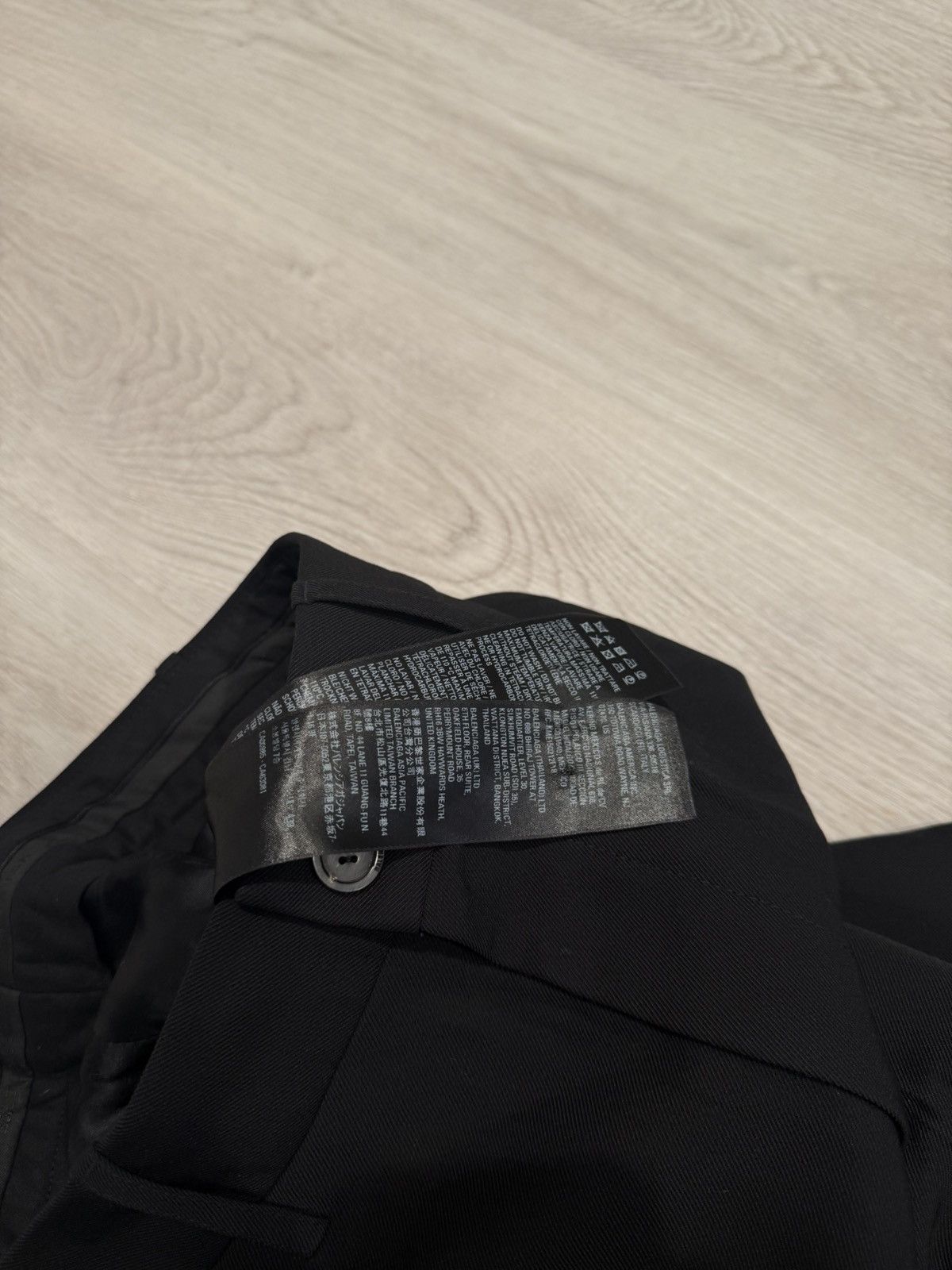 Balenciaga f/w 2022 nwt low crotch dress pants!! Size US 28 / EU 44 - 8 Thumbnail