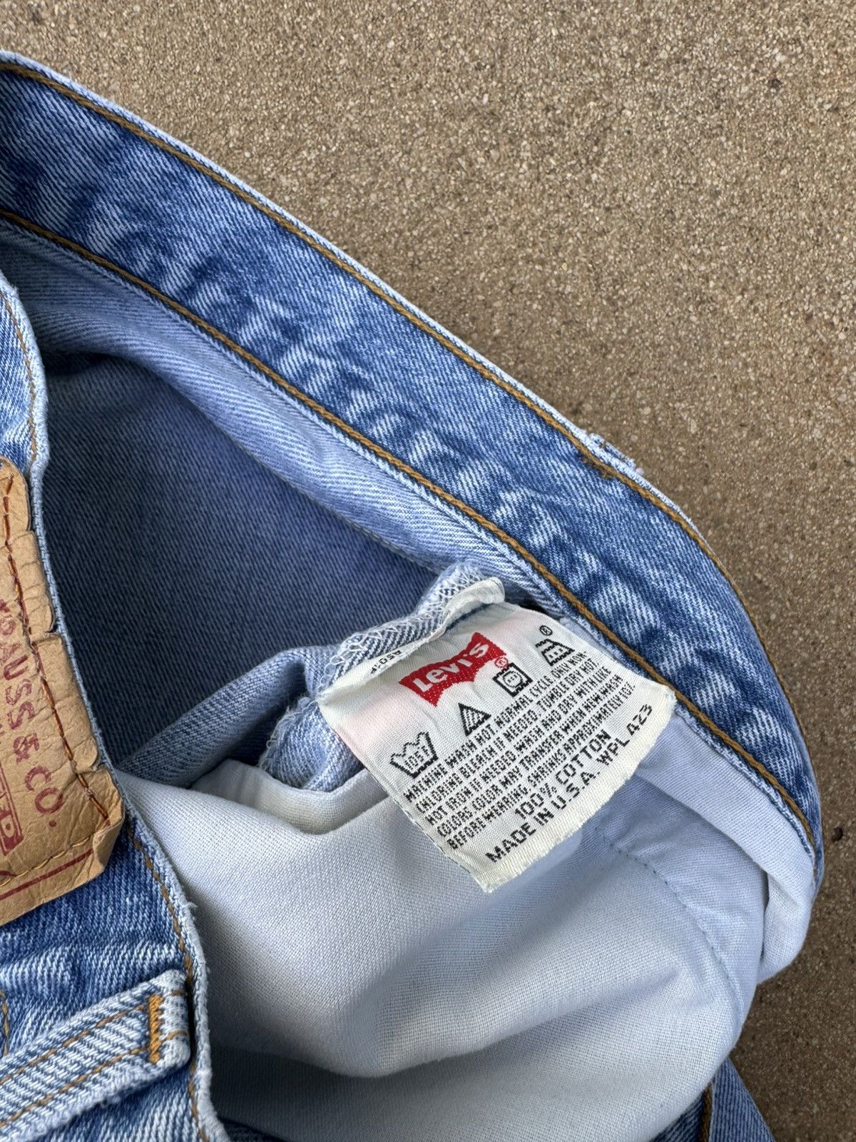 Levi's Vintage 90s Levi’s 501xx Buttonfly Straight Leg Jeans 32x30 Size US 32 / EU 48 - 7 Thumbnail