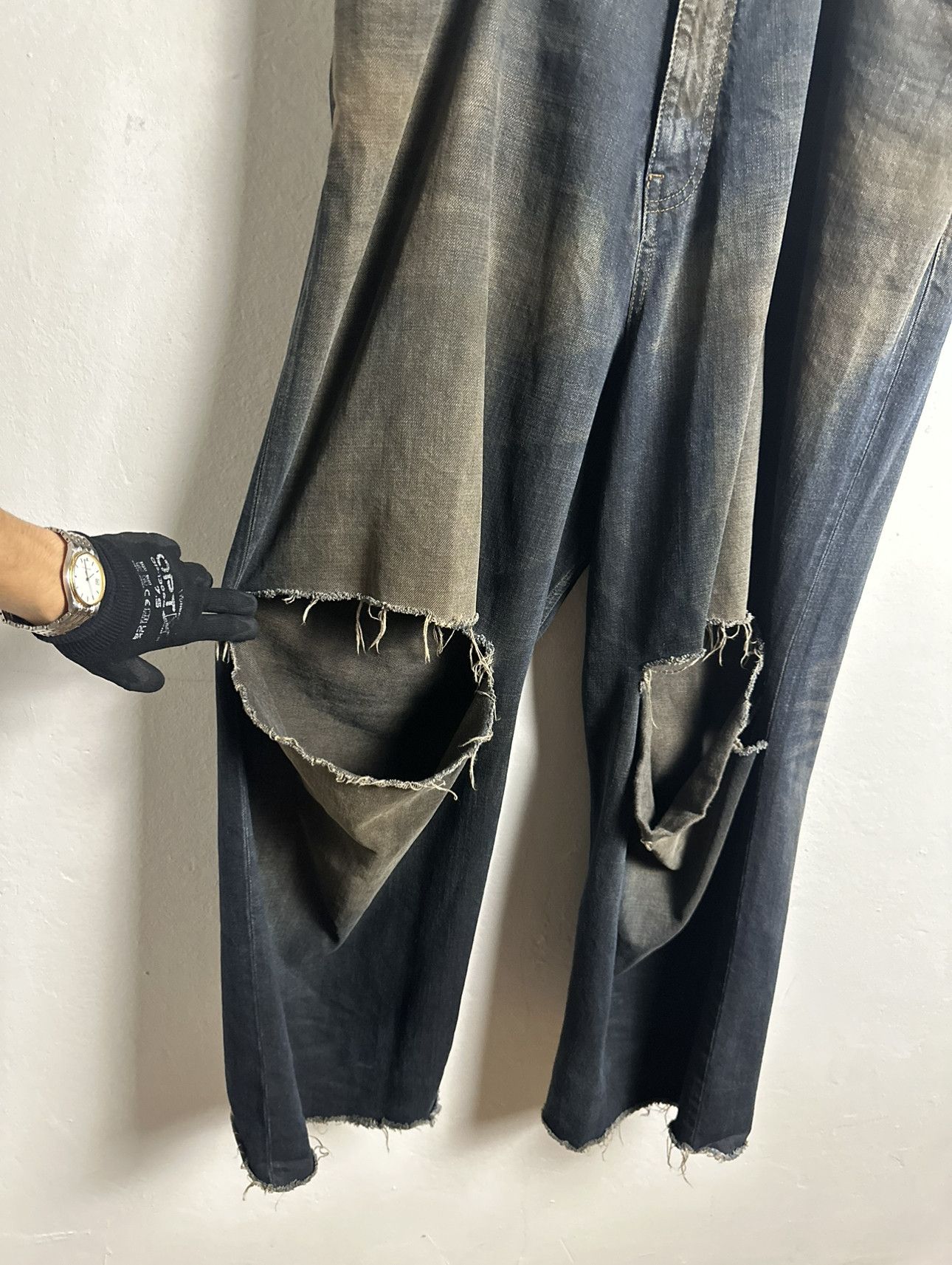 Balenciaga Balenciaga Mud Wash Destroyed Skater Jeans Size US 32 / EU 48 - 6 Thumbnail