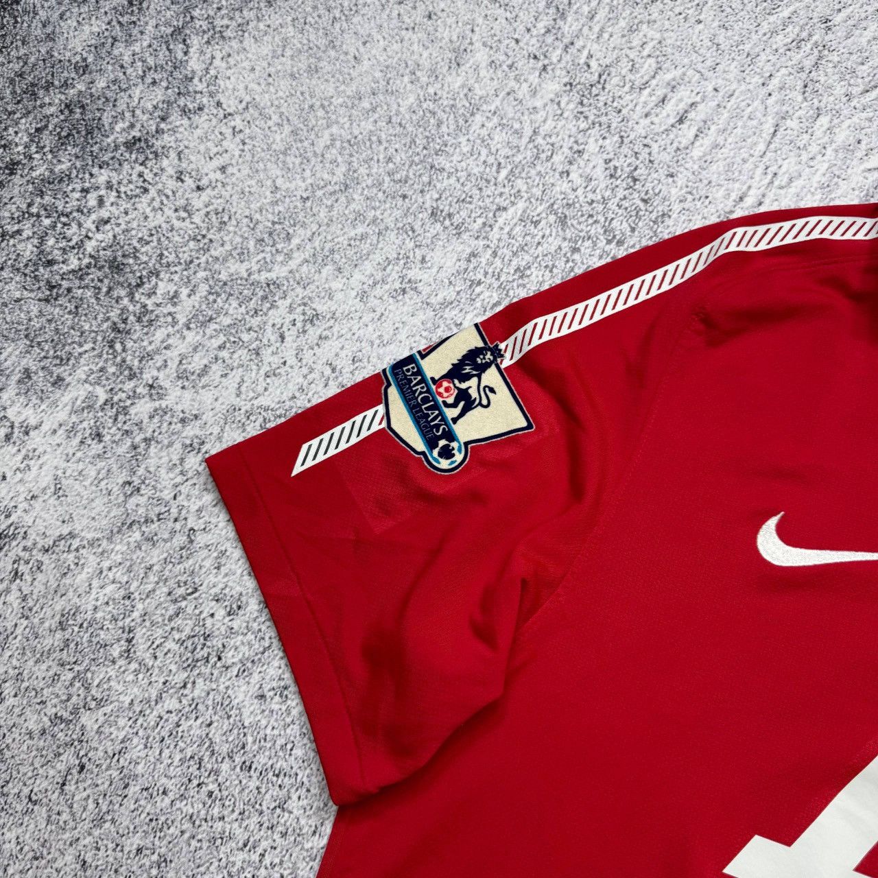 Nike Nike Manchester United 2010/2011 Giggs #11 Football Jersey Size US L / EU 52-54 / 3 - 9 Thumbnail
