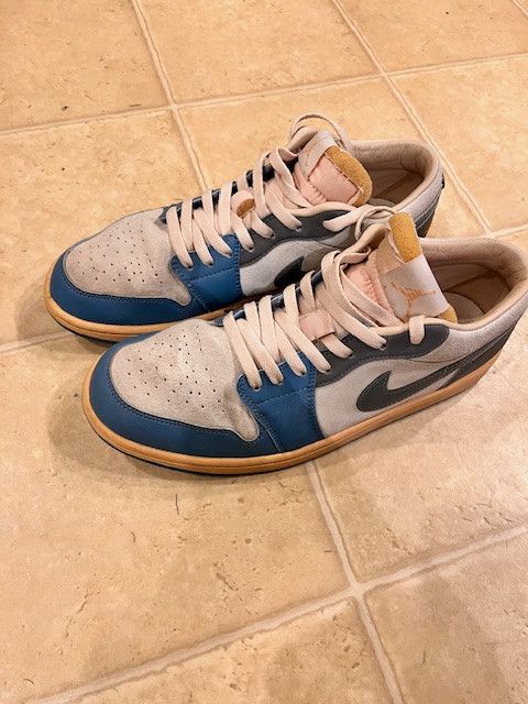 Jordan Brand × Nike Air Jordan 1 Low Tokyo 96 Size US 10.5 / EU 43-44 - 2 Thumbnail