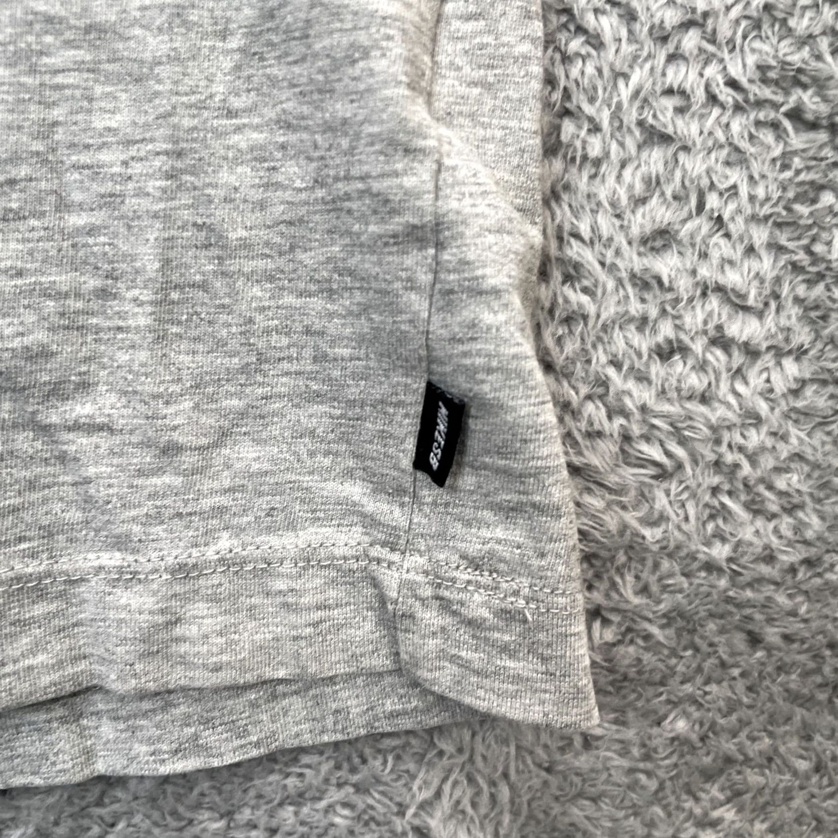 Nike Nike Shirt Mens M Gray Heathered Cotton Sb Queen Card Skateboarding Graphic Size US M / EU 48-50 / 2 - 6 Thumbnail