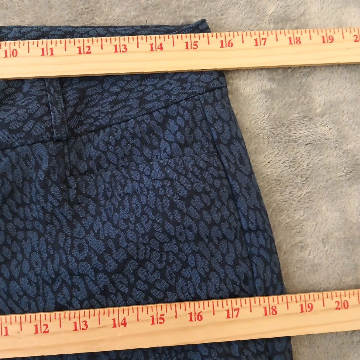 Banana Republic Banana Republic Pants Womens Petite 6P Blue Animal Print Pockets Ankle Straight Stretch Cotton Blend Modern Rise Mid 8.5-10.5 Size 28" / US 6 / IT 42 - 3 Thumbnail