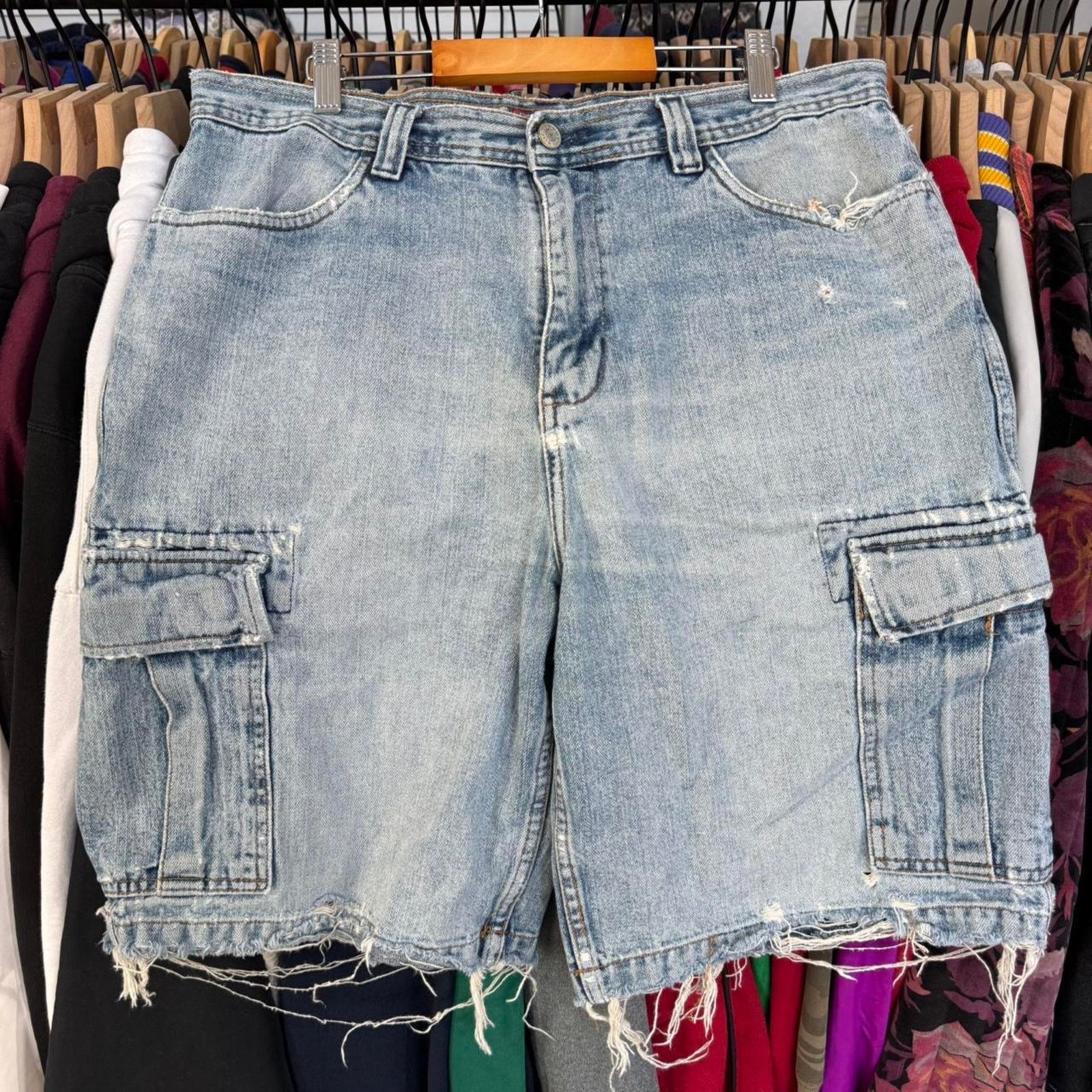 Faded Glory Vintage Distressed Faded Glory Cargo Denim Shorts Faded Size US 35 - 1 Thumbnail