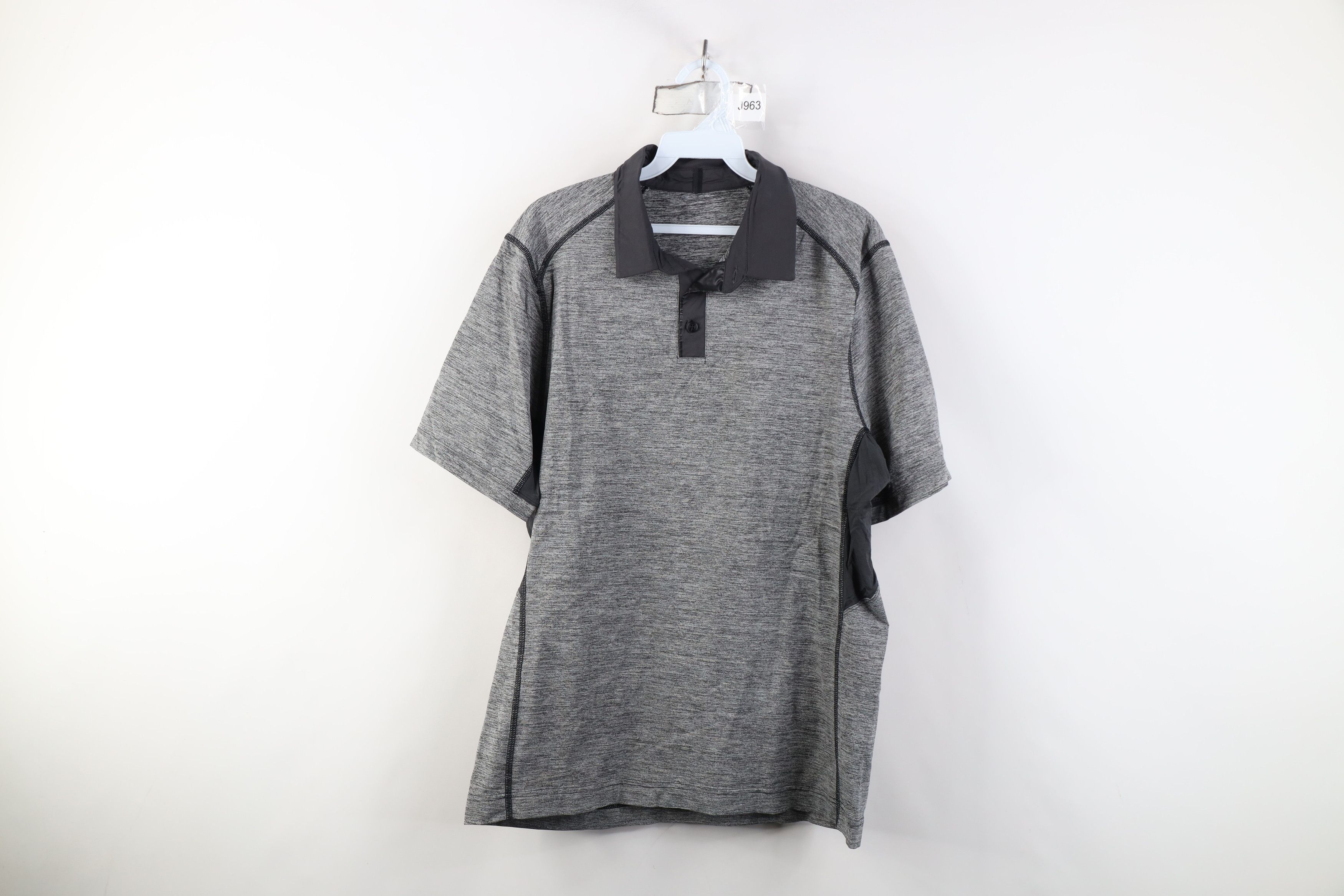 Lululemon Lululemon Metal Vent Tech Collared Golf Polo Shirt Gray Size US M / EU 48-50 / 2 - 1 Thumbnail