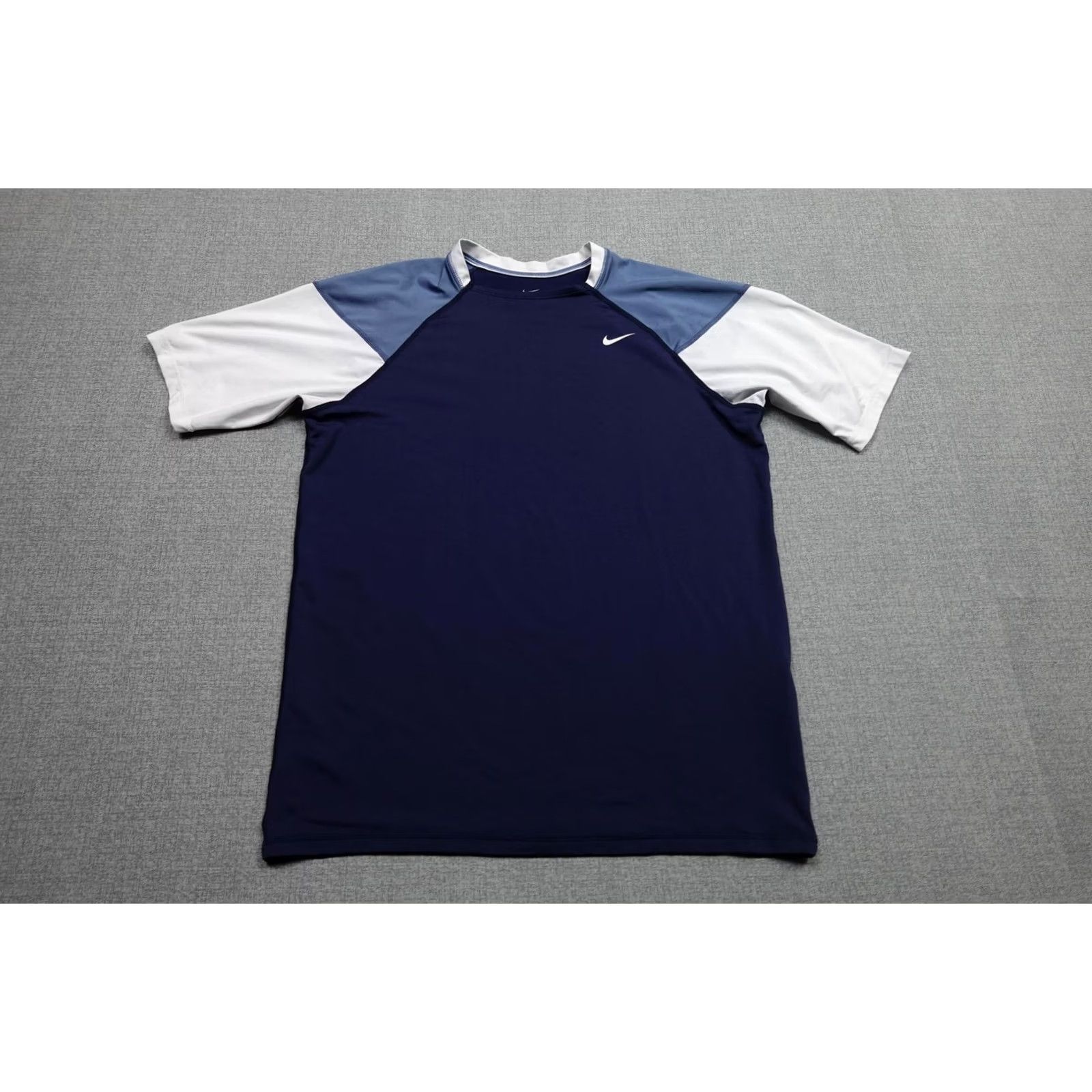 Nike Nike Shirt Mens M Blue White Colorblock Raglan Athletic Performance Tee Size US M / EU 48-50 / 2 - 3 Thumbnail