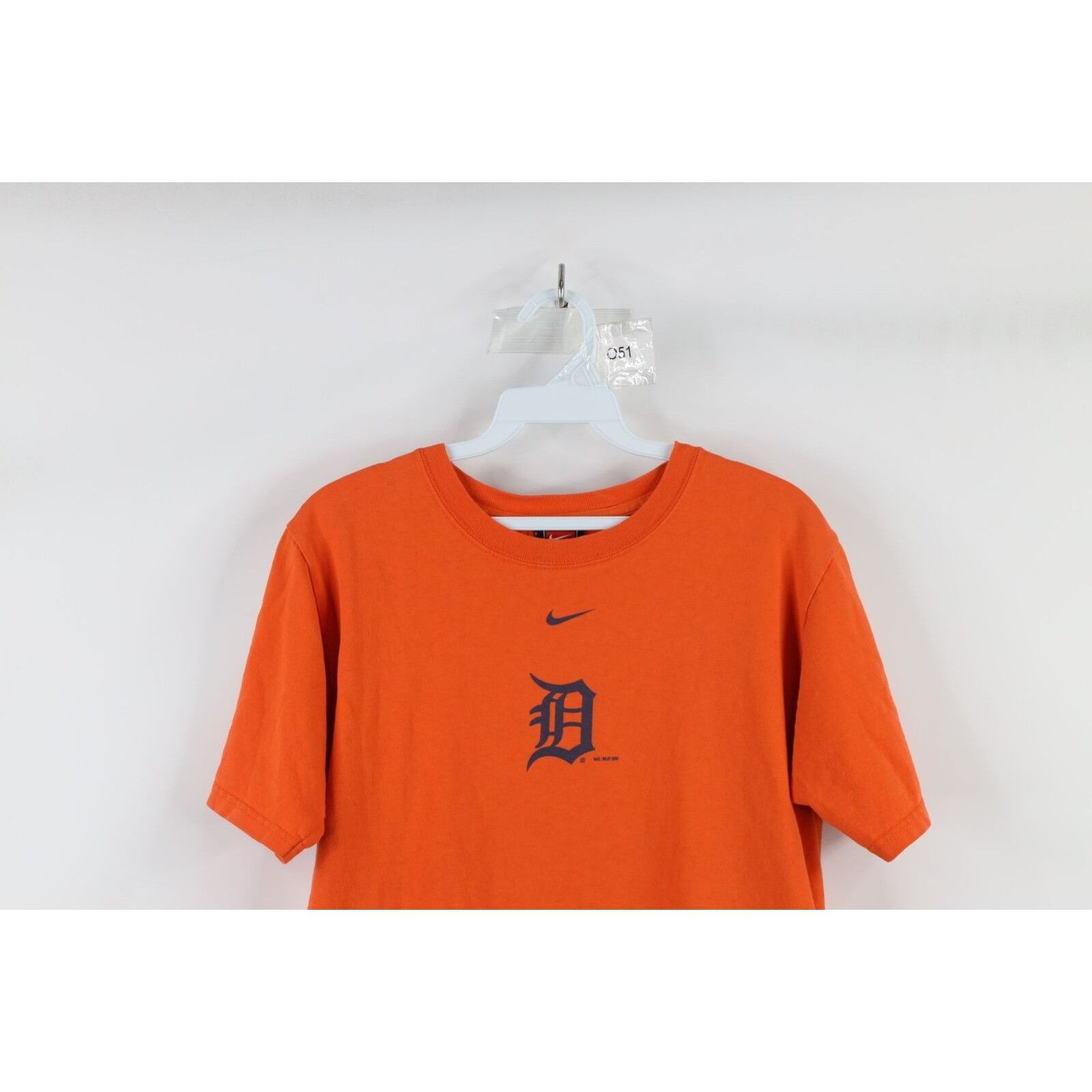 Nike × Vintage Vintage Nike Travis Scott Mini Swoosh Detroit Tigers T-Shirt Size S / US 4 / IT 40 - 2 Thumbnail