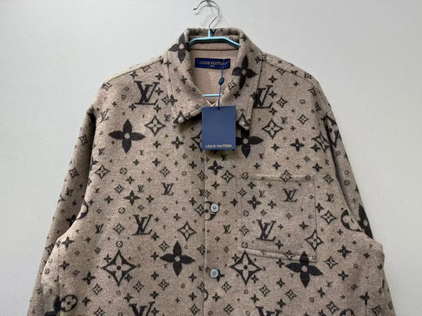 Louis Vuitton Louis Vuitton Full Logo Cashmere Jacket Size US L / EU 52-54 / 3 - 2 Thumbnail