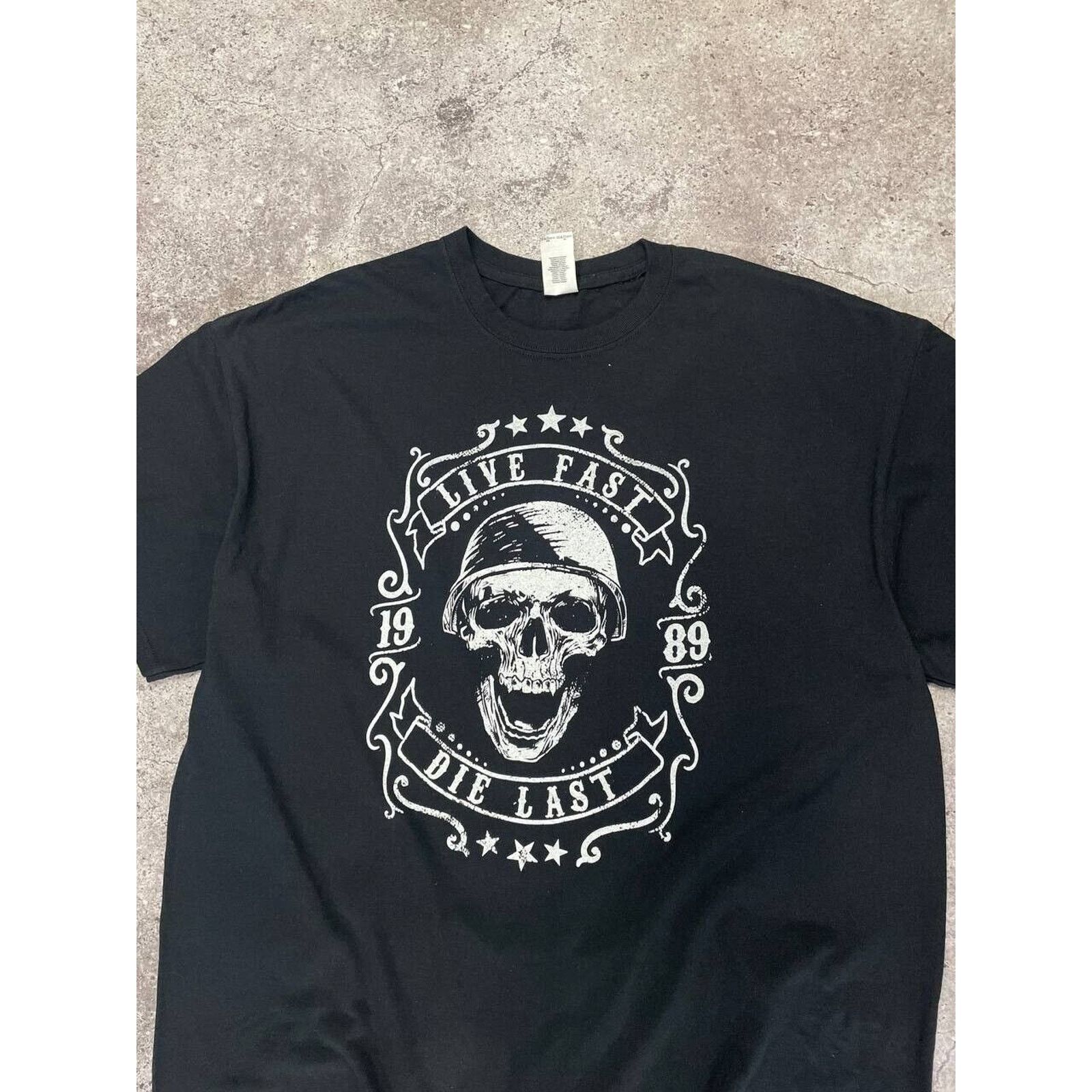Gildan Heavy XL Black Live Fast Die Last Skull Biker Graphic Tee Size US XL / EU 56 / 4 - 2 Thumbnail