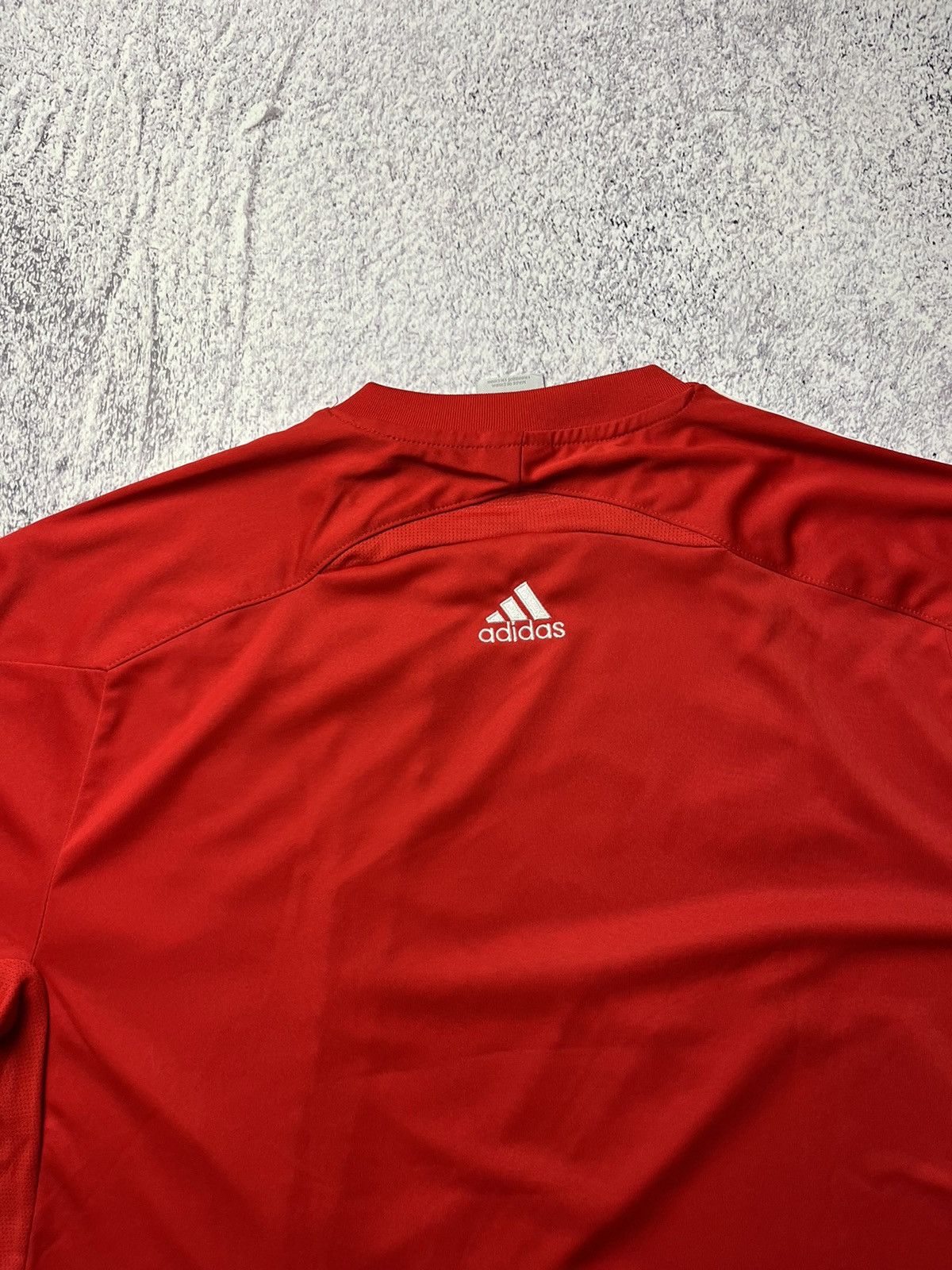 Adidas Liverpool Champions League Training shirt jersey ADIDAS 2009 Size US S / EU 44-46 / 1 - 23 Thumbnail