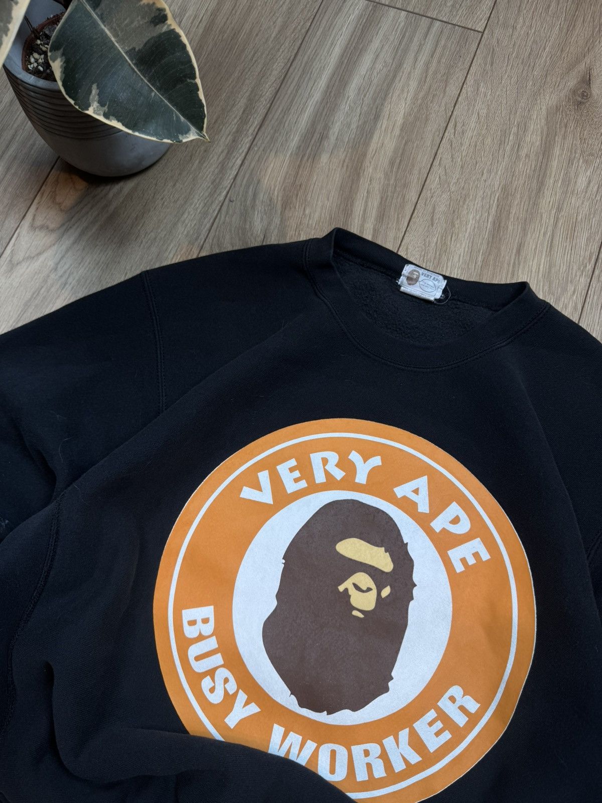 Bape 00s Bape Very Ape Busy Worker Rare Hype Streetwear Oversized Size US L / EU 52-54 / 3 - 3 Thumbnail