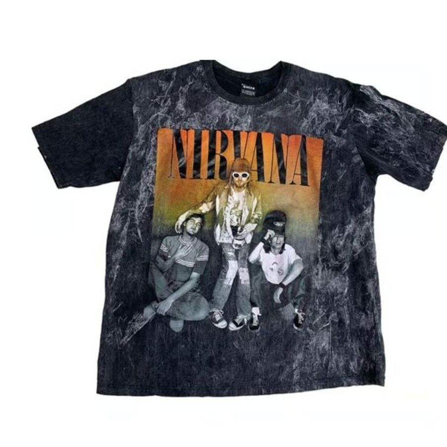 Nirvana Nirvana Queen Men's Size Large T-Shirt ORIGINAL STREET WEAR Size US L / EU 52-54 / 3 - 5 Thumbnail