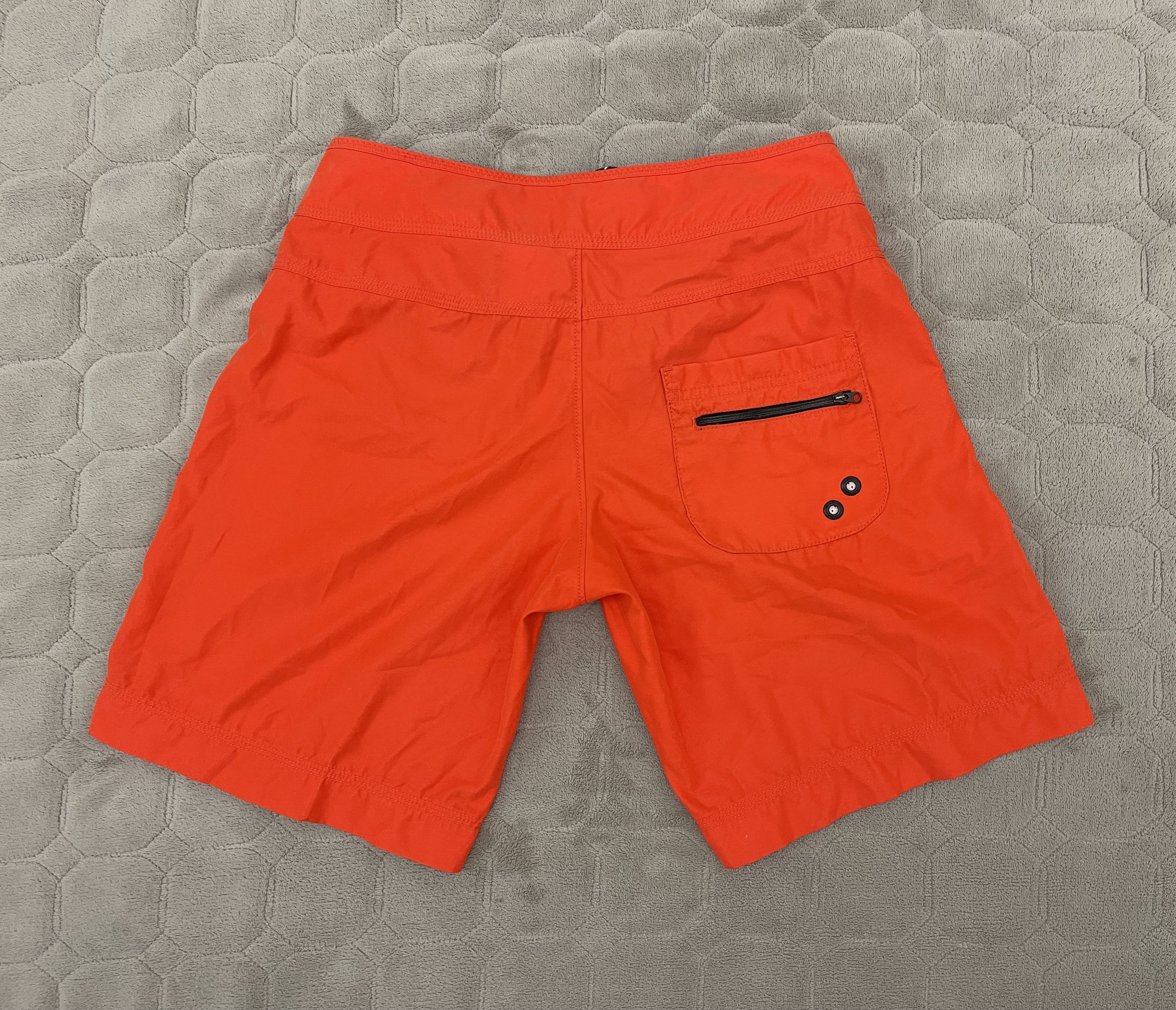 Nike Nike Sports Shorts. Size US 26 / EU 42 - 2 Thumbnail