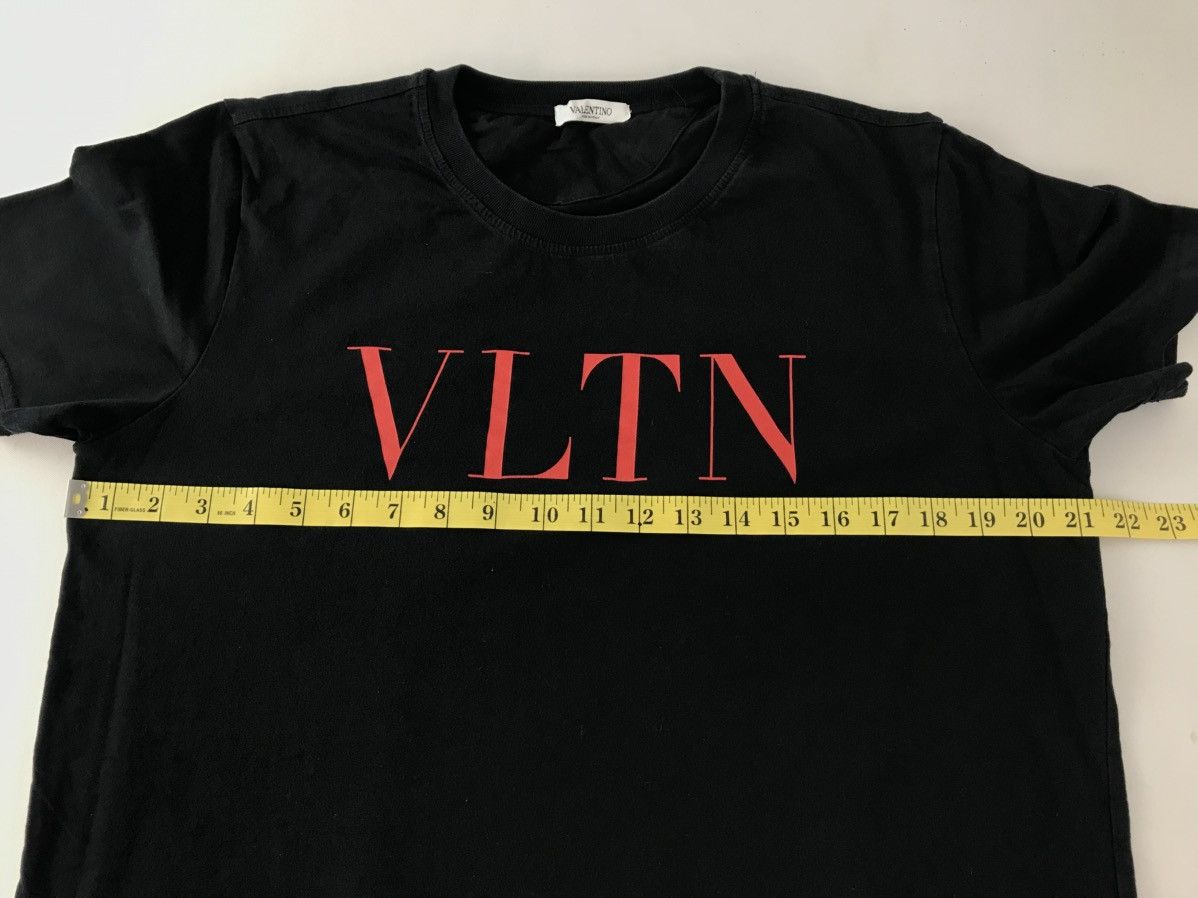 Valentino VLTN Valentino Spa Red Lettering Printed Black Tee T-shirt Size US L / EU 52-54 / 3 - 11 Thumbnail