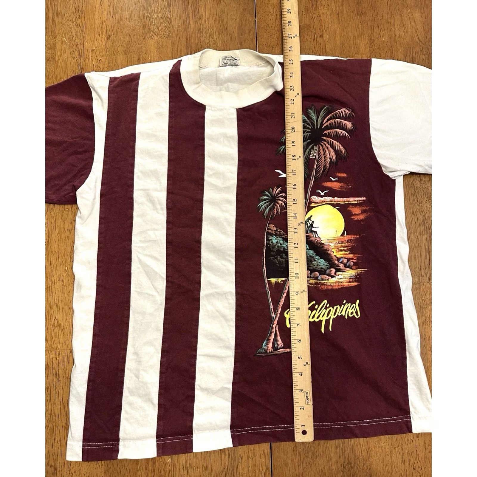 Vintage VINTAGE Philippines T Shirt Medium Red Striped Ocean 90s Mens Size US M / EU 48-50 / 2 - 6 Thumbnail