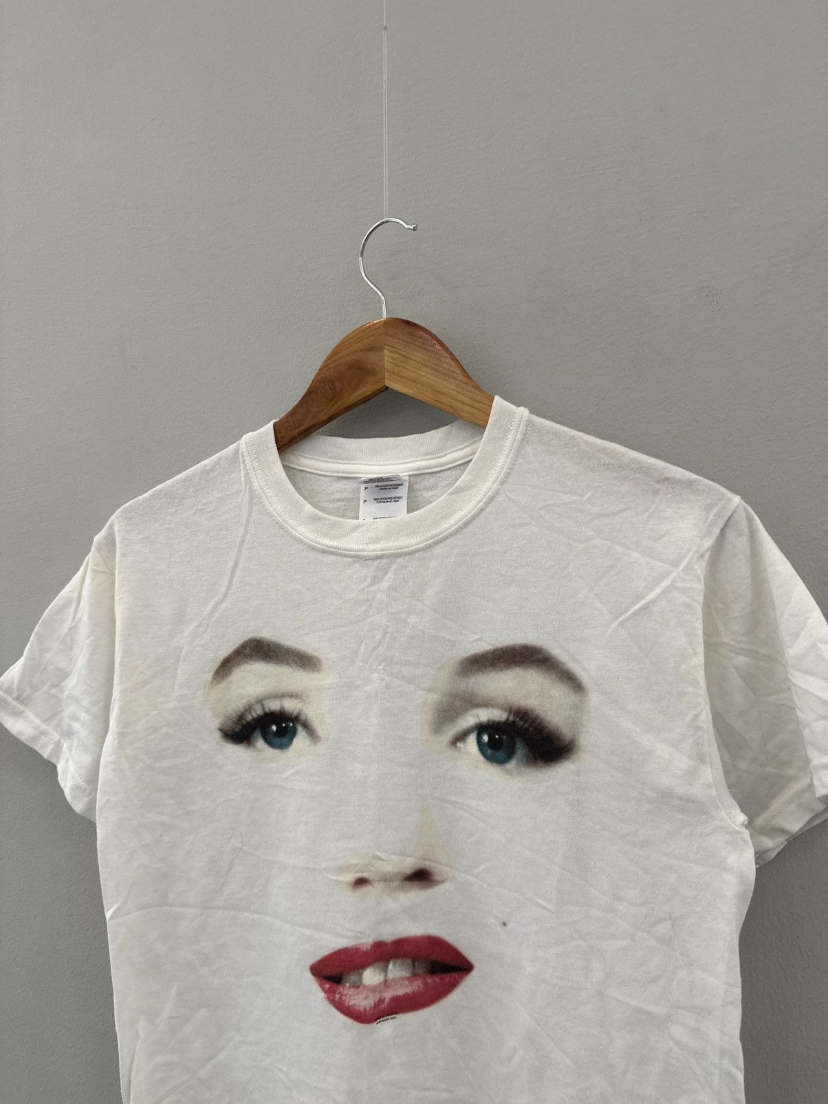 Vintage Vintage Y2k 2008 Marilyn Monroe Portrait Face T-Shirt Size US S / EU 44-46 / 1 - 2 Thumbnail