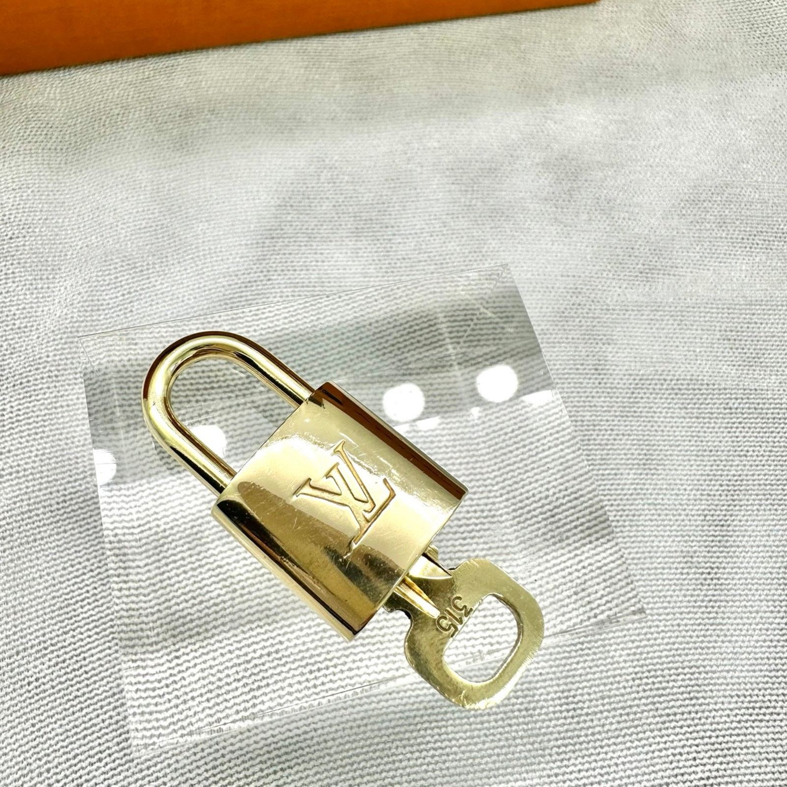 Louis Vuitton Gold good Brass Lock And Key 315