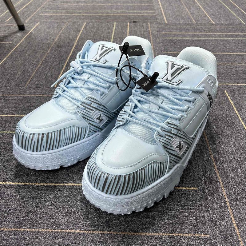 Louis Vuitton Louis Vuitton Blue Low-Top Trainer Sneakers 0079 Size US 9.5 / EU 42-43 - 1 Thumbnail