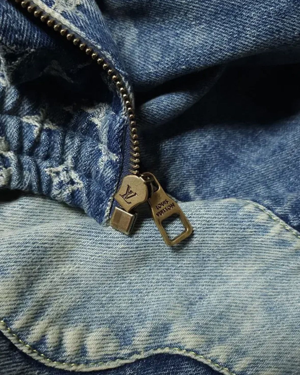 Louis Vuitton × Nigo Louis Vuitton Nigo Monogram Patchwork Denim Hood Zipup JKT Size US L / EU 52-54 / 3 - 7 Thumbnail