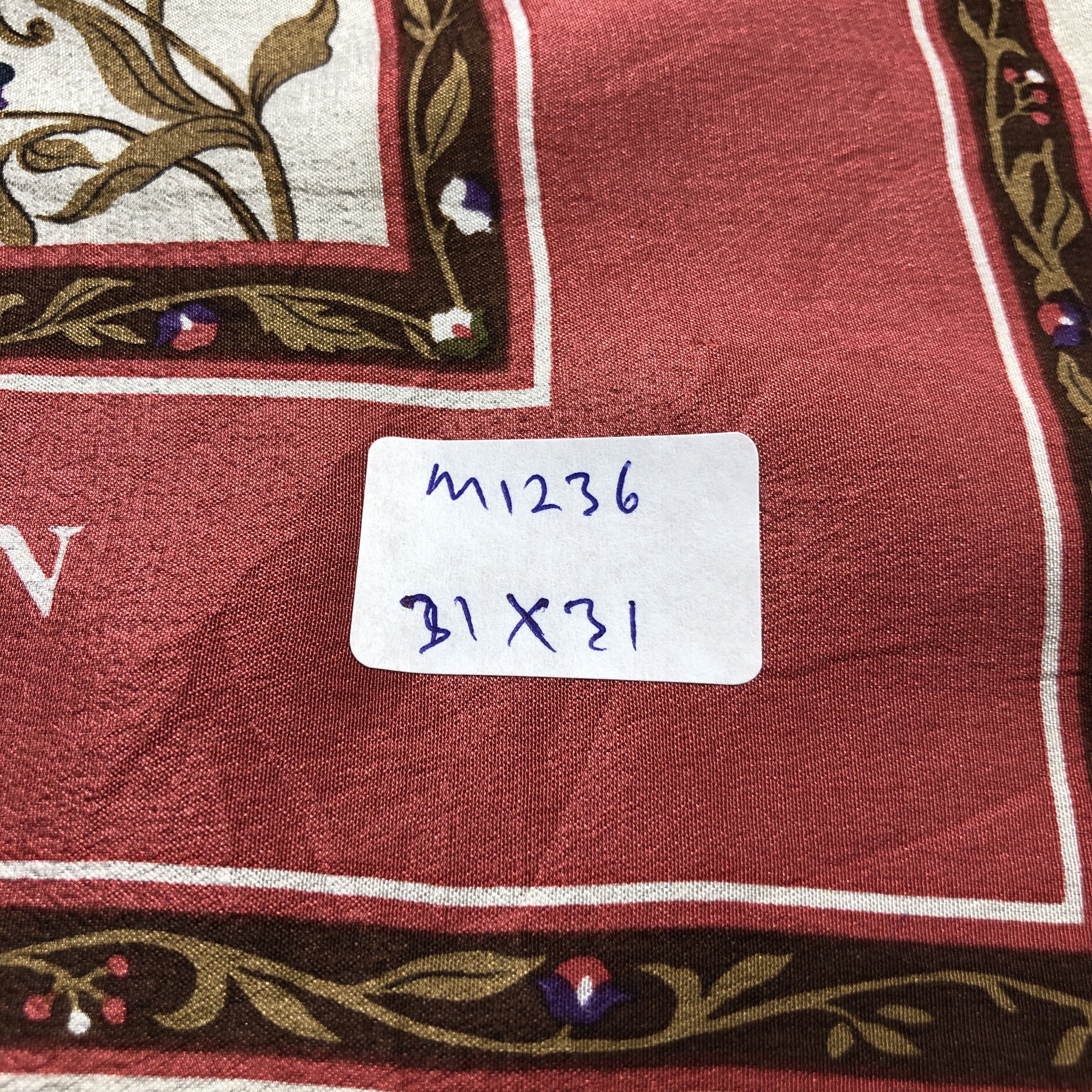 Pierre Balmain Pierre Balmain Paisley Hand Rolled Silk Scarf M1236 Size ONE SIZE - 7 Thumbnail