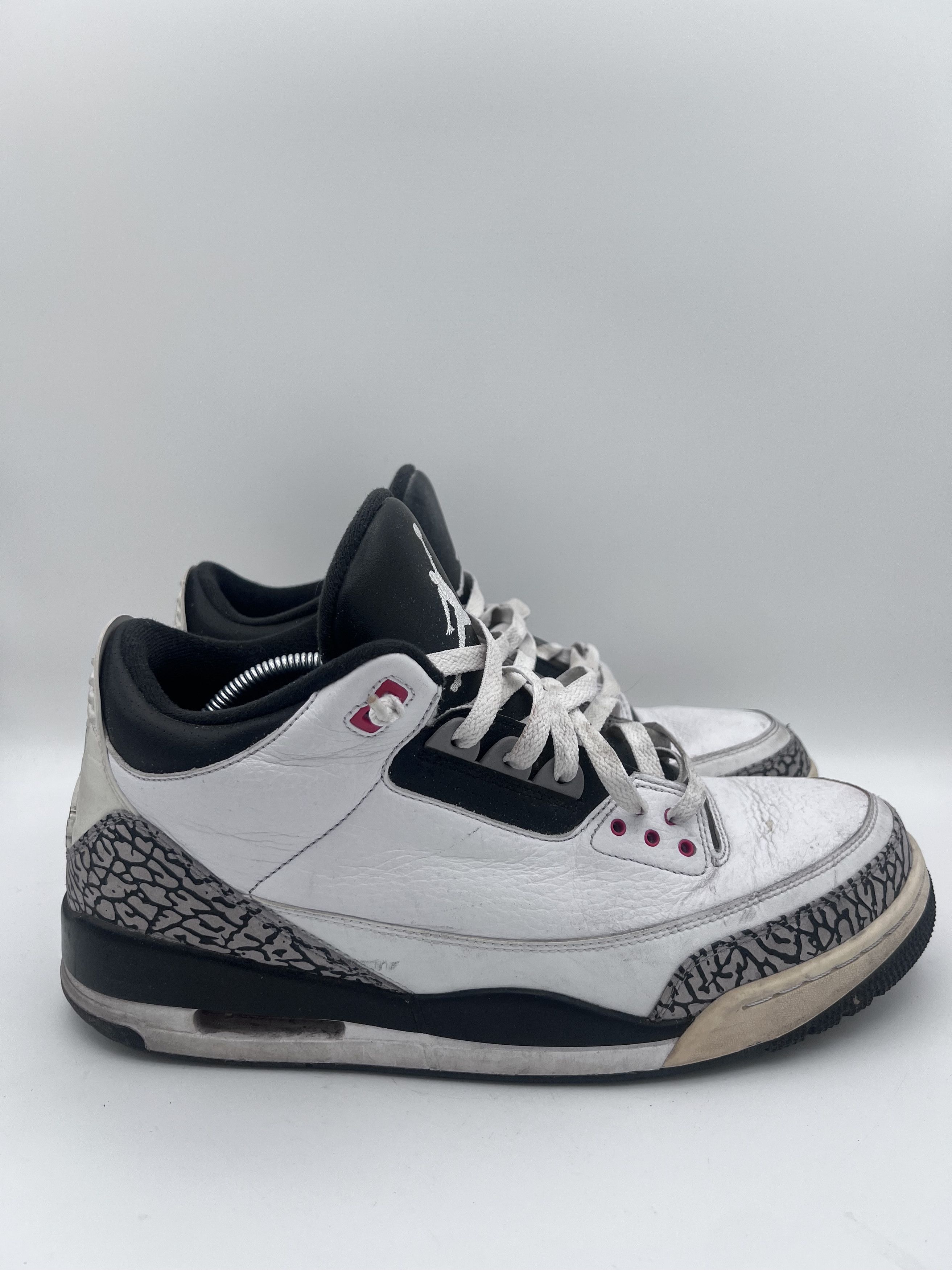 Jordan Brand Jordan 3 Retro Infrared 23 White 136064-123 Mens Size 13 Size US 13 / EU 46 - 1 Thumbnail