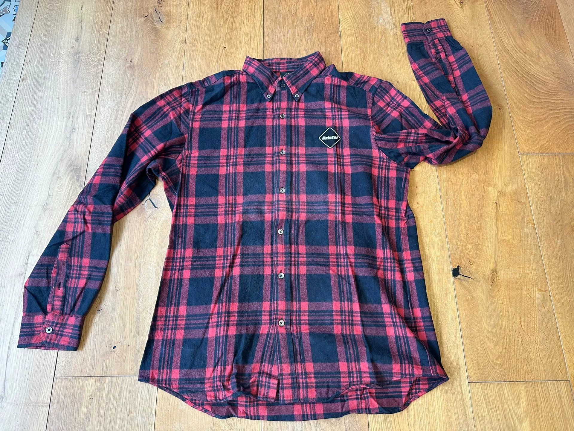 F.C.R.B Coca-Cola x F.C.R.B Red Plaid Shirt Size US XL / EU 56 / 4 - 1 Thumbnail