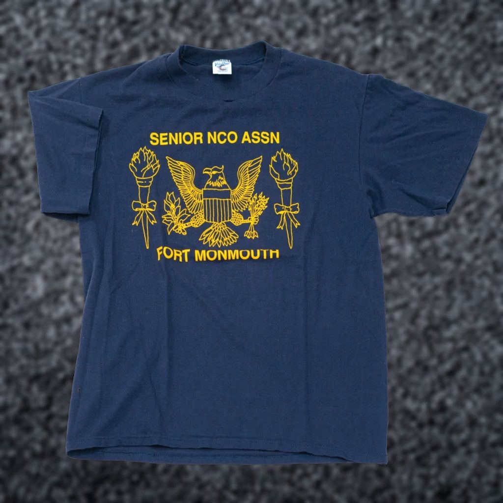 Velva Sheen VINTAGE Velva Sheen T-Shirt Men XL Blue 90s USA Military NCO Fort Monmouth 1980s Single Stitch Shirt Size US XL / EU 56 / 4 - 1 Thumbnail