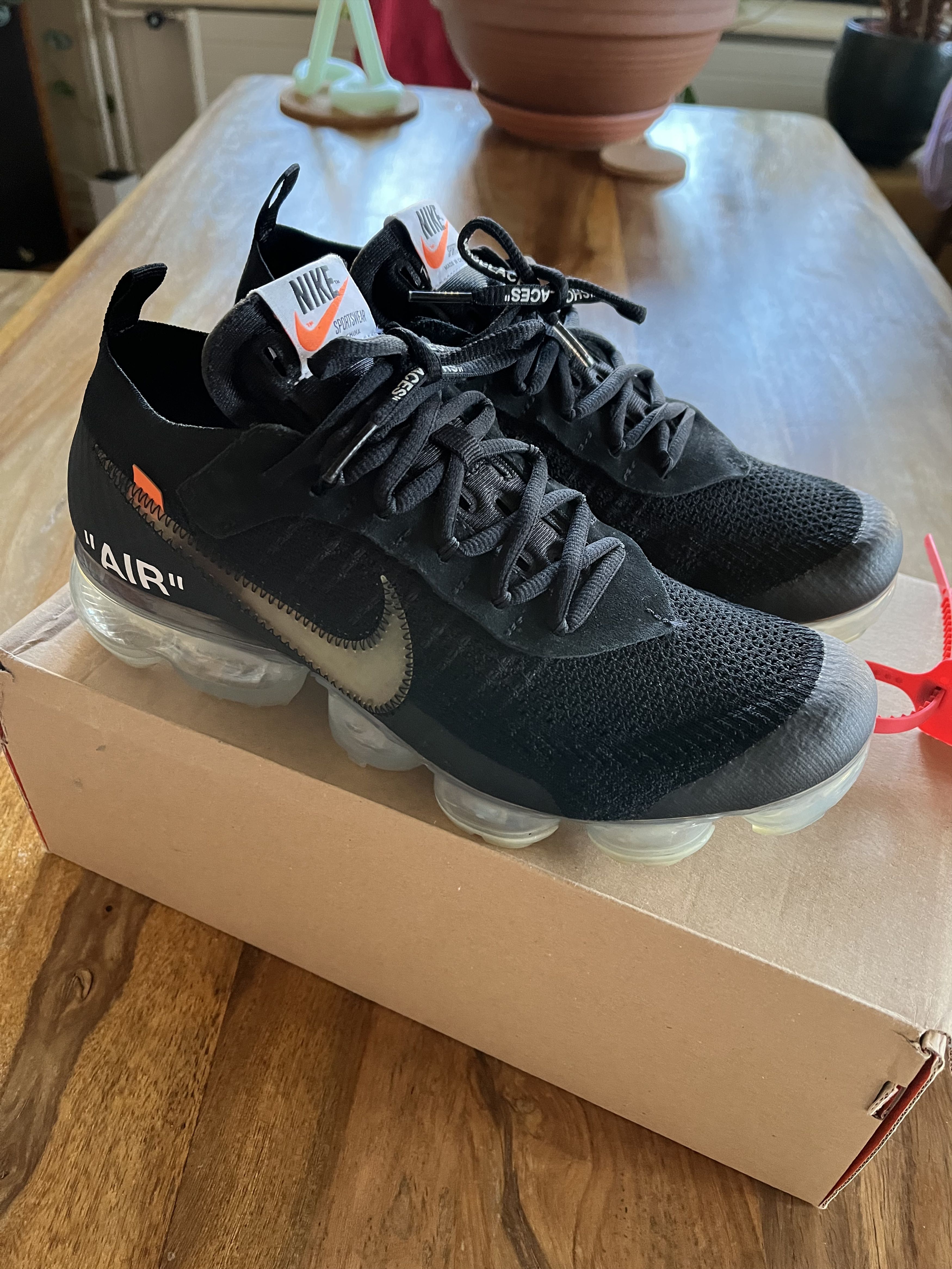 Nike × Off-White Nike Air Vapormax Flyknit x OFF-WHITE (The Ten) Size US 9 / EU 42 - 1 Thumbnail