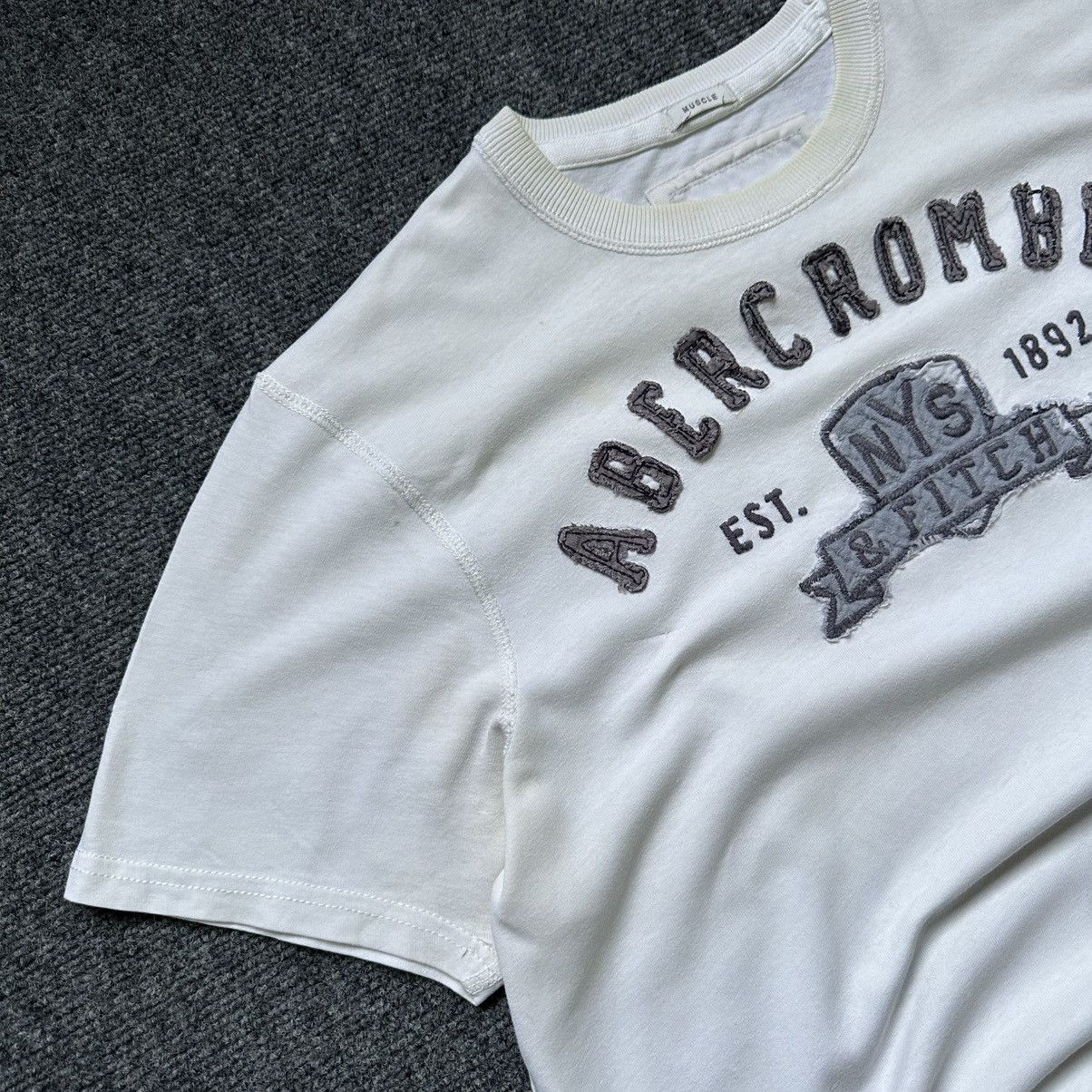 Abercrombie & Fitch VTG Abercrombie & Fitch T-shirts Size XXL White Tee 00s USA Size US XXL / EU 58 / 5 - 6 Thumbnail