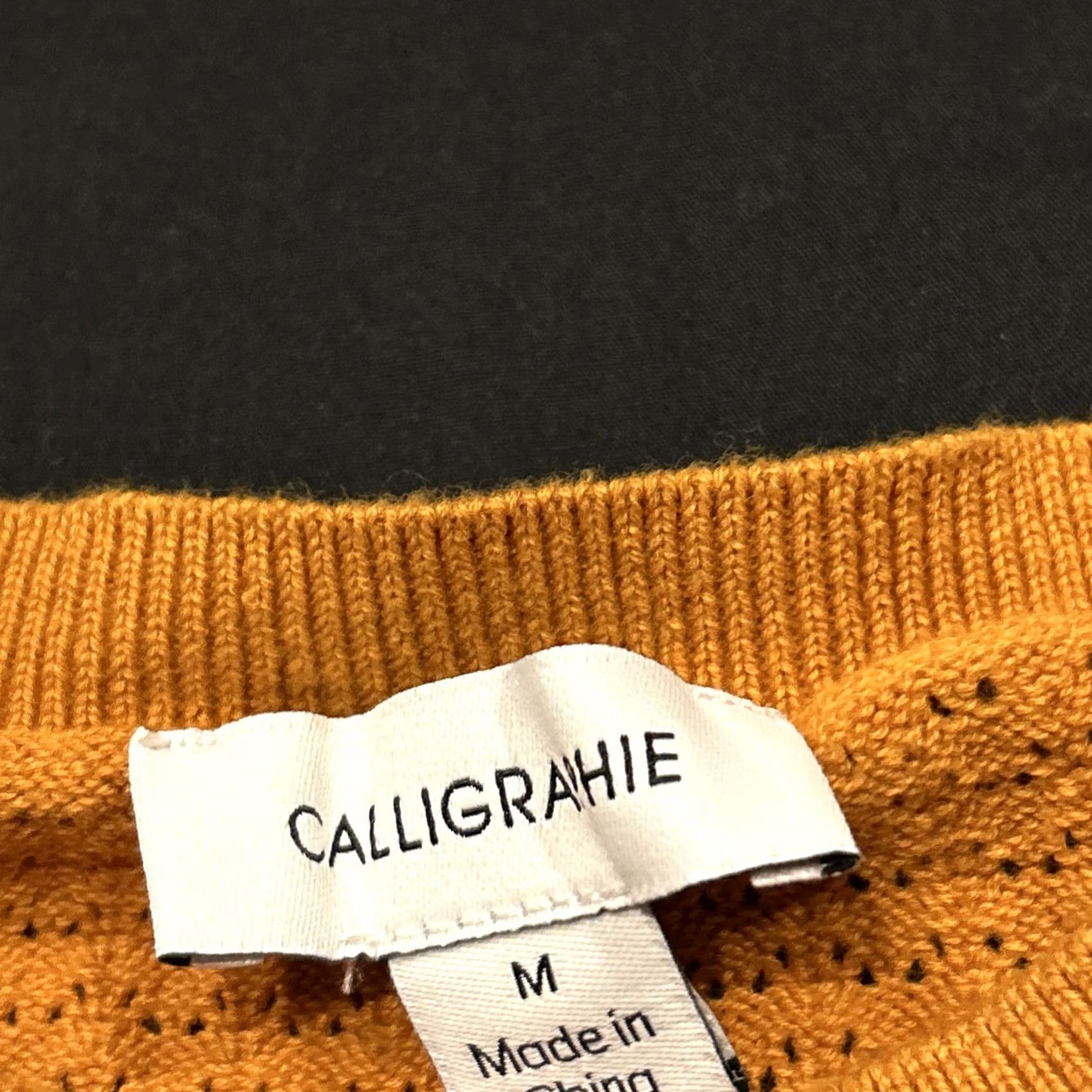 Vintage Calligraphie Knit Top Women's Size Medium White Trim Round Neck 3/4 Sleeve A31 Size M / US 6-8 / IT 42-44 - 2 Thumbnail
