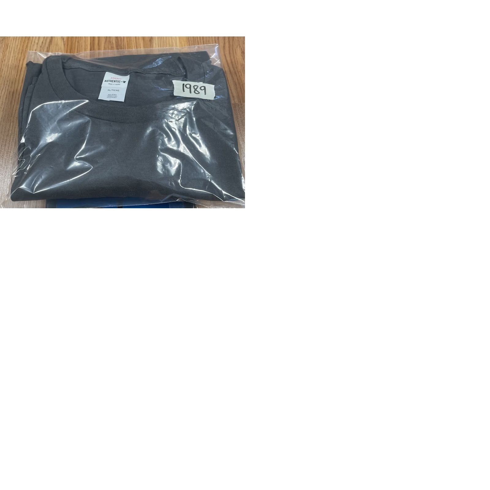 Hanes Hanes Graphics T-Shirt Mens XL Gray Tsugami Authentic-T Short Sleeve Size US XL / EU 56 / 4 - 9 Thumbnail