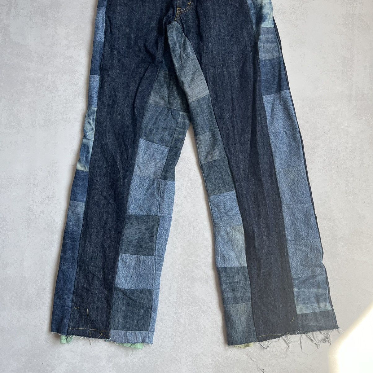 Levi's × Vintage Vintage Levis wide Custom Patchwork Denim baggy Jeans Size US 30 / EU 46 - 4 Thumbnail
